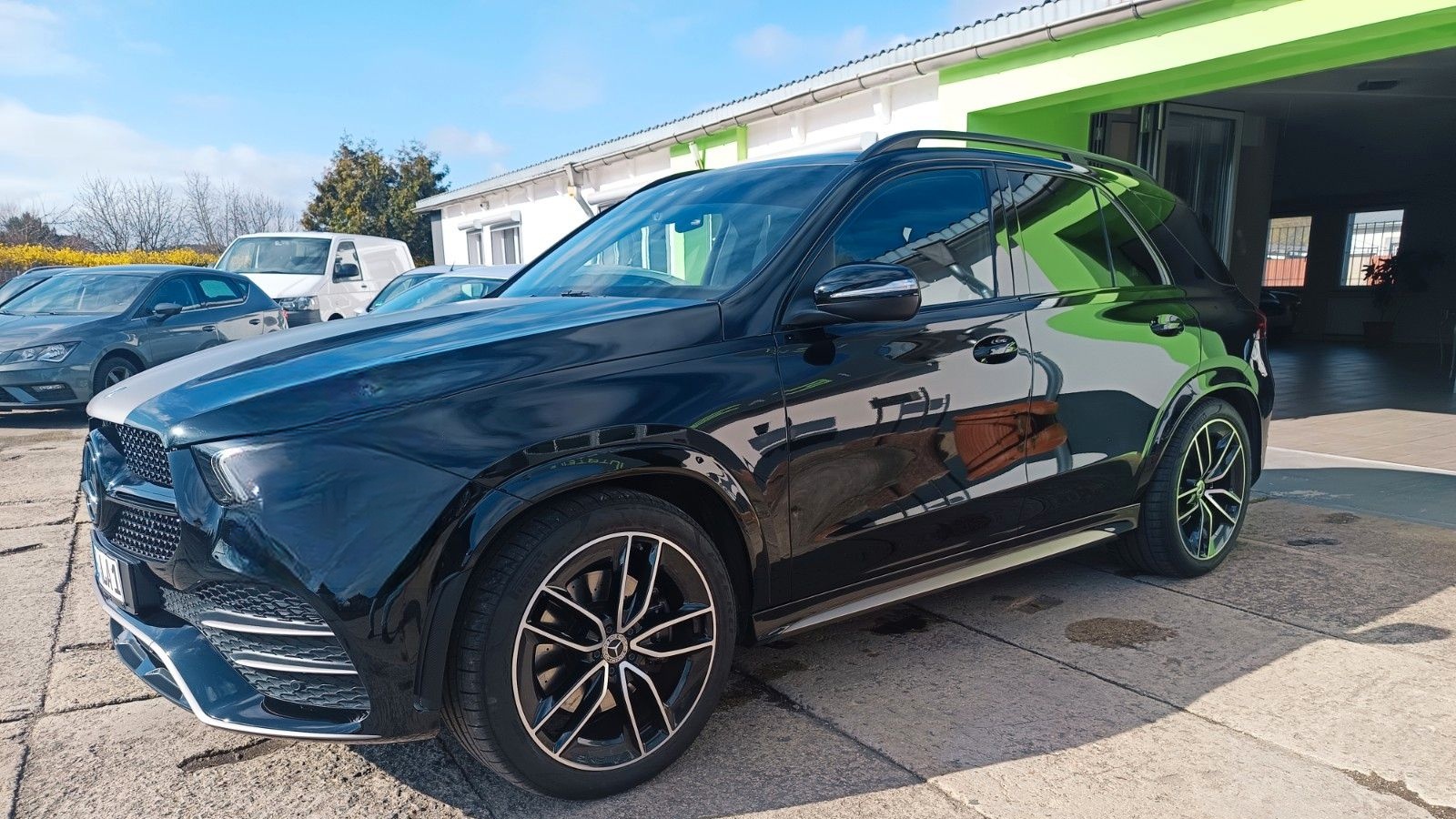 Mercedes-Benz GLE 300 d 4Matic AMG Leder Pano/AHK/Spur/Scheck. foto 2