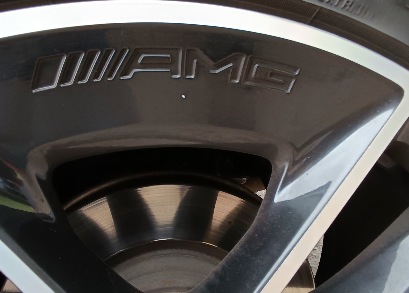 Mercedes-Benz GLE 300 d 4Matic AMG Leder Pano/AHK/Spur/Scheck. foto 12