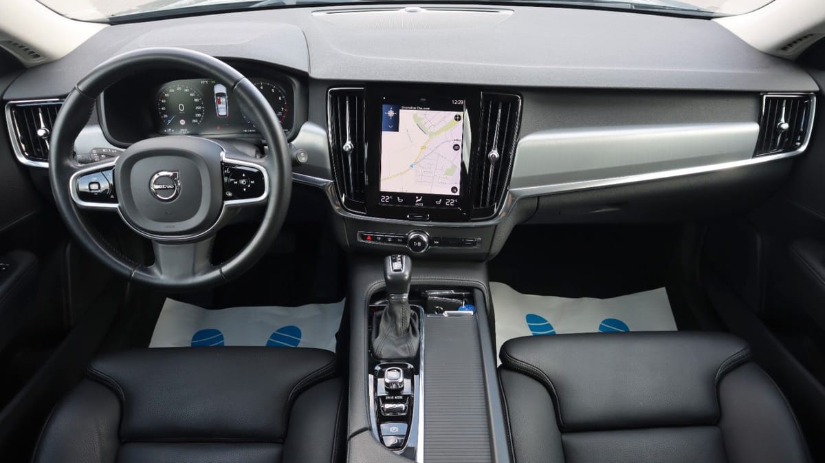 Volvo V90 Momentum CarPlay LED Memory AHK R.Cam SENSUS foto 11