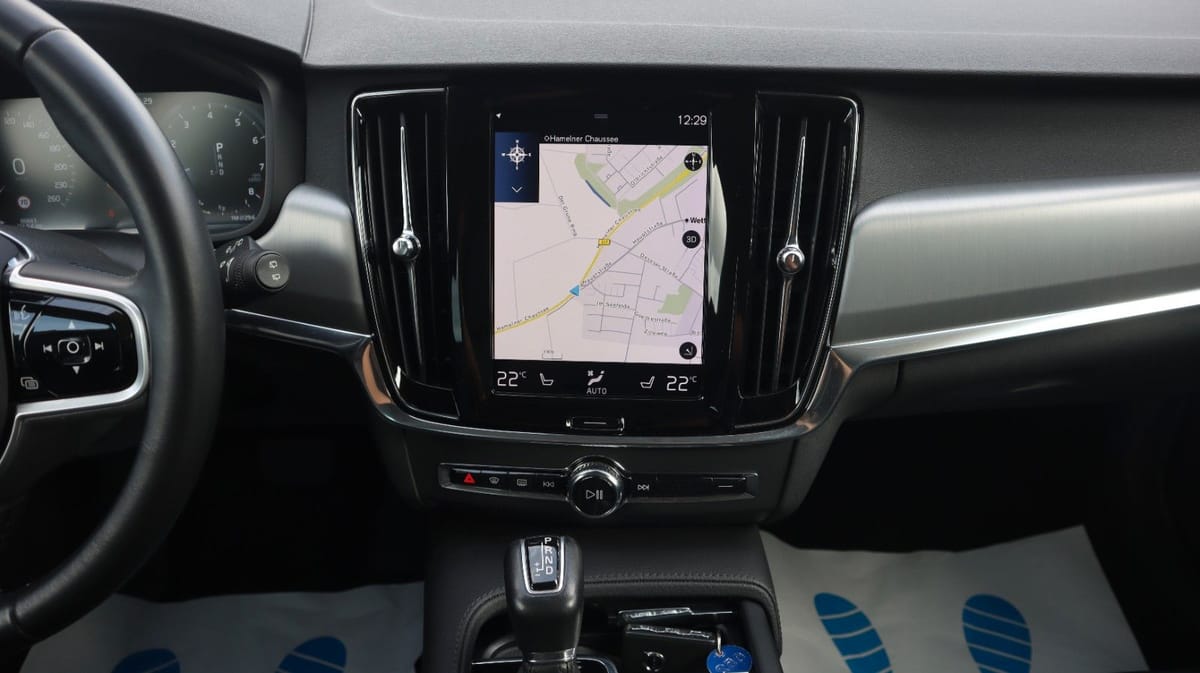 Volvo V90 Momentum CarPlay LED Memory AHK R.Cam SENSUS foto 13