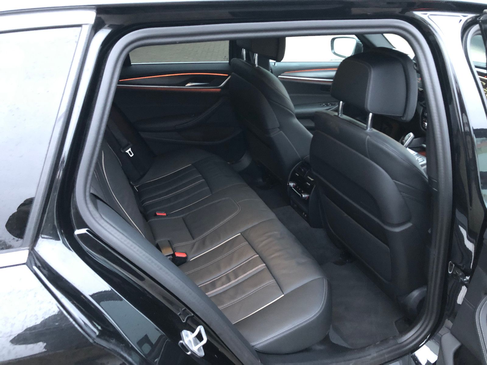 BMW 530d xDrive M-Sport,Massage,Standheizung,8fach foto 18