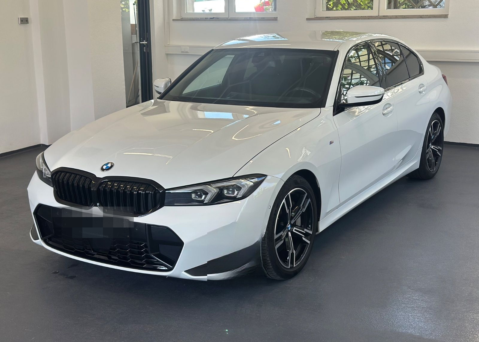 BMW 330 d M Sport Limousine foto 2