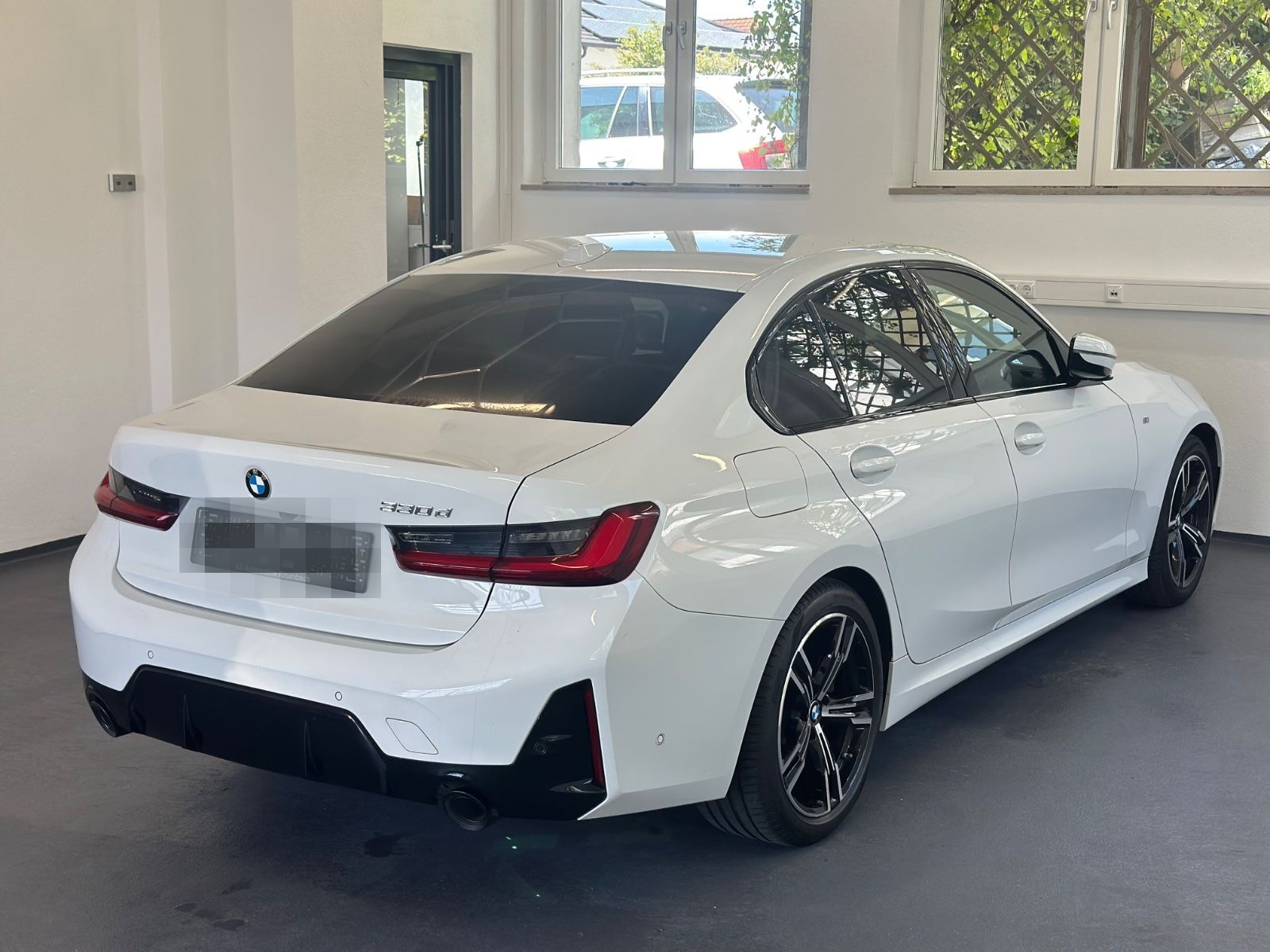 BMW 330 d M Sport Limousine foto 5