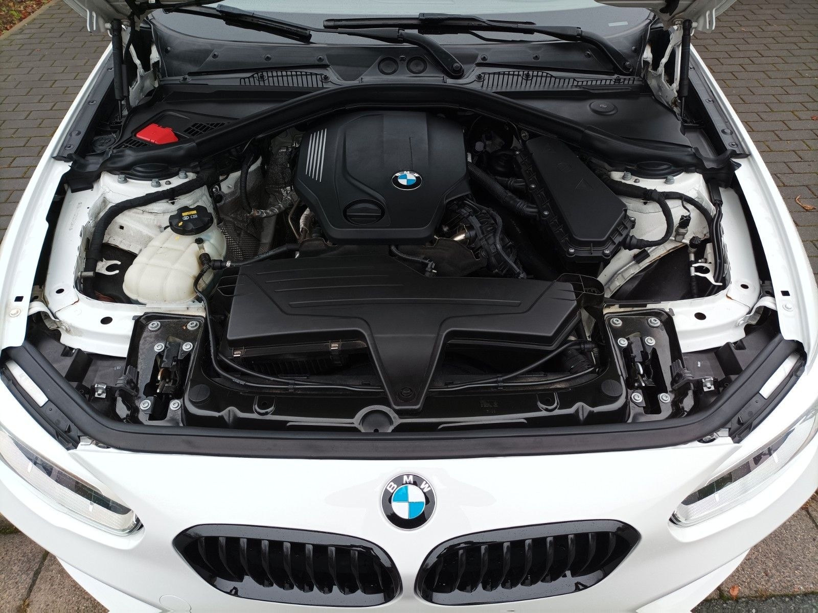 BMW 120d xDrive Edition M Sport Shadow A Edition... foto 10