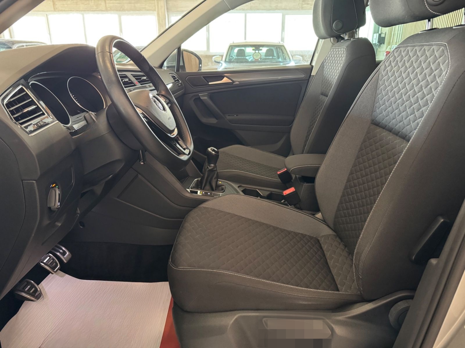 Volkswagen Tiguan Join Start-Stopp[NAVI][SHZ][SPURHALTE] foto 21