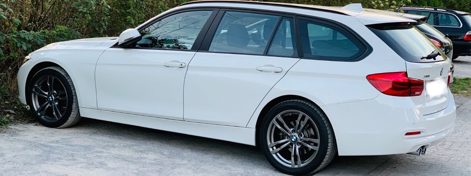 BMW 320d xDrive Touring Automatic RFK AHK CarPlay foto 15
