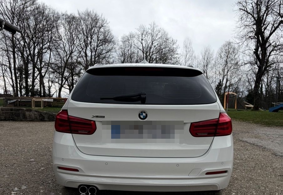 BMW 320d xDrive Touring Automatic RFK AHK CarPlay foto 3