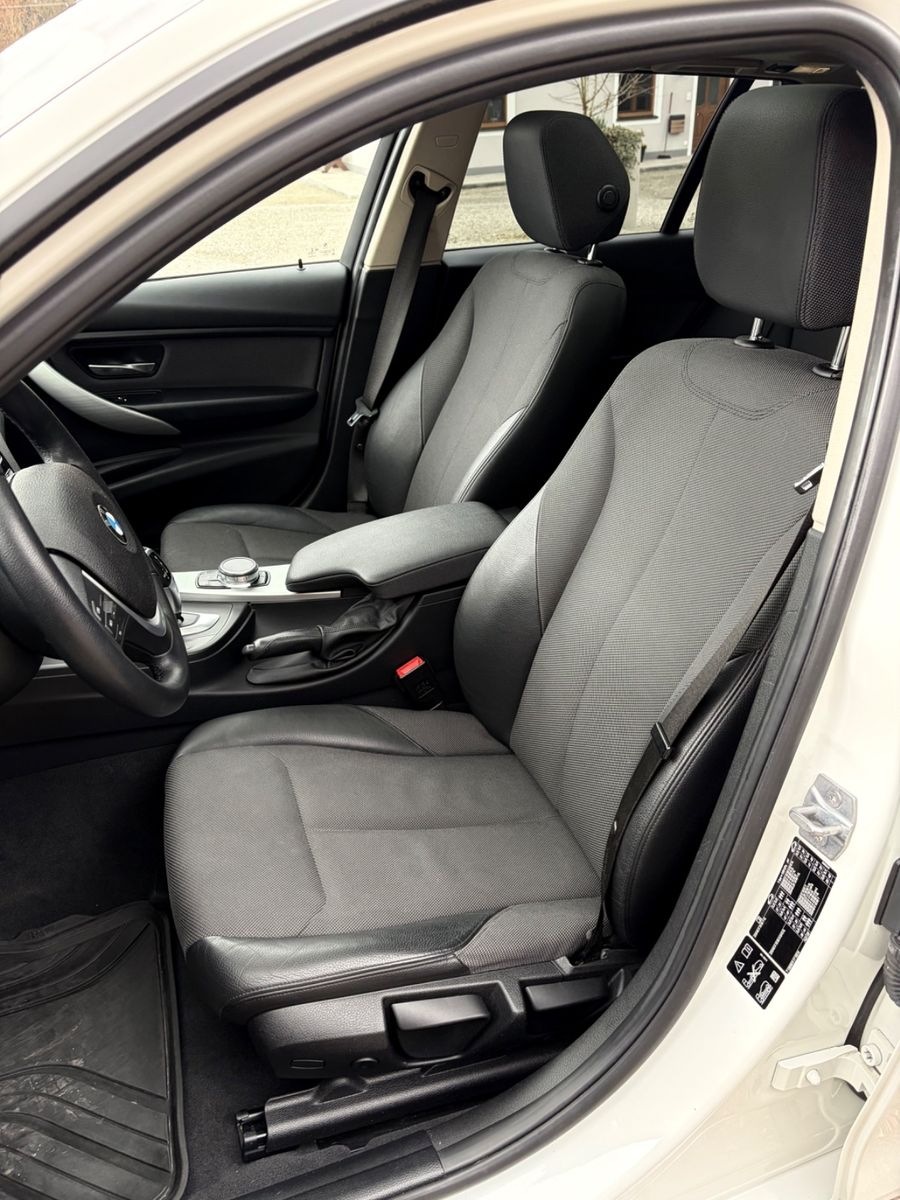 BMW 320d xDrive Touring Automatic RFK AHK CarPlay foto 4