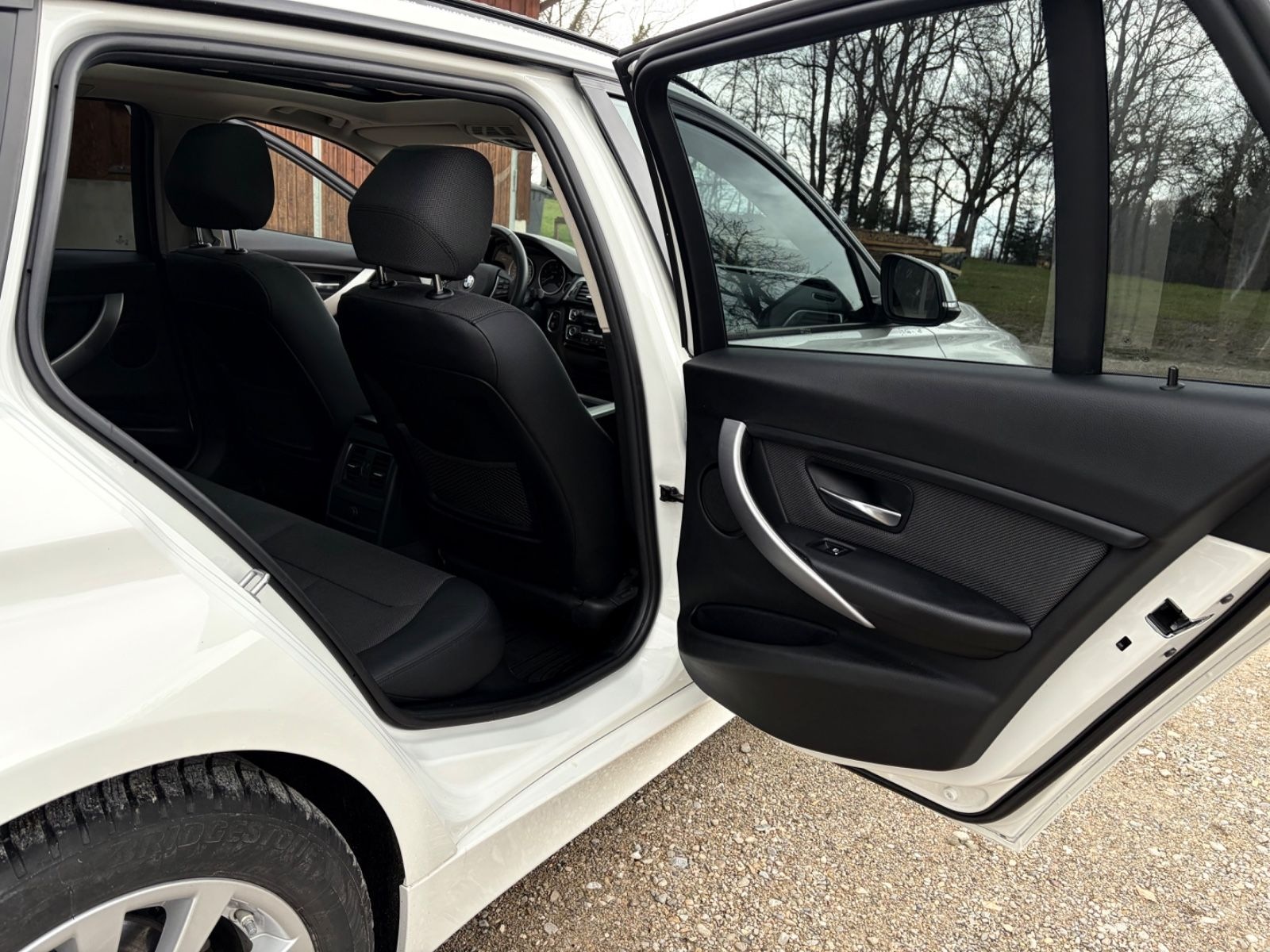 BMW 320d xDrive Touring Automatic RFK AHK CarPlay foto 9