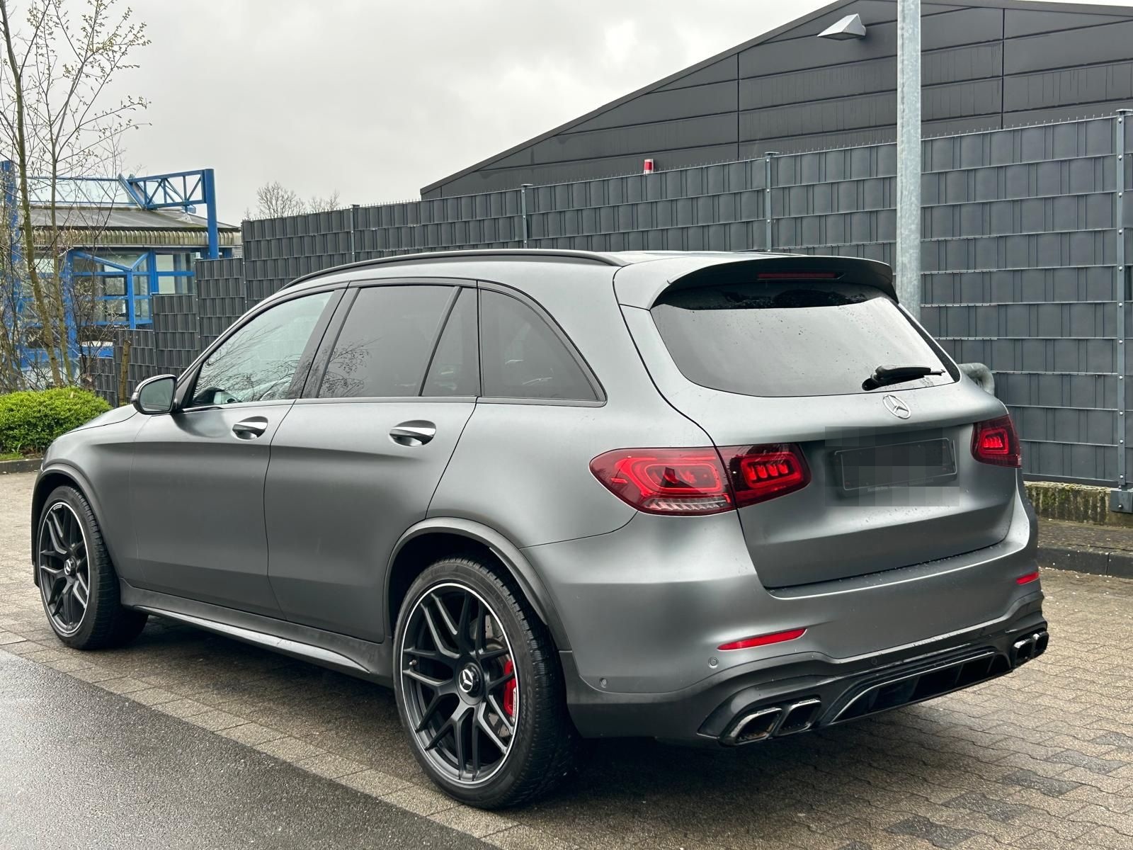 Mercedes-Benz GLC 63 AMG S + DESIGNO + DRIV + FACELIFT +CARBON foto 2