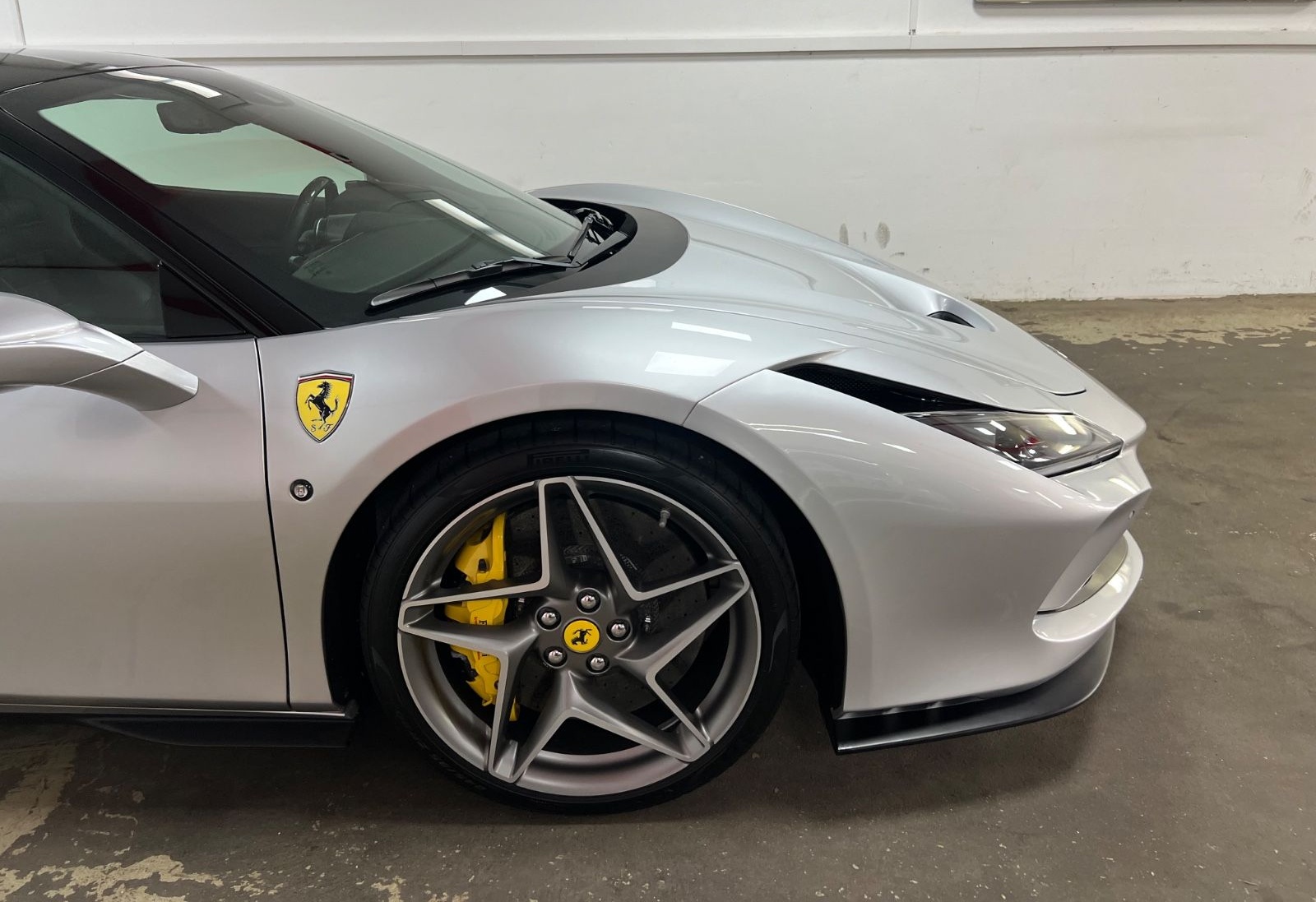 Ferrari F8 Tributo Coupé DCT *Carbon*Lift*JBL*Garantie* foto 13