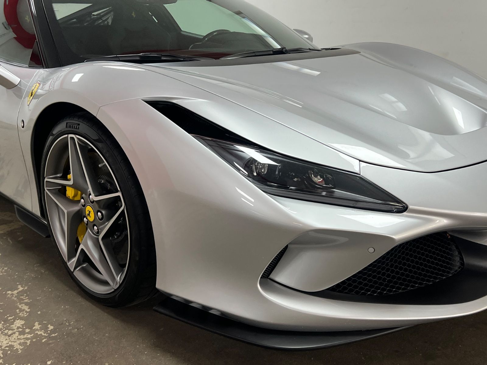 Ferrari F8 Tributo Coupé DCT *Carbon*Lift*JBL*Garantie* foto 4