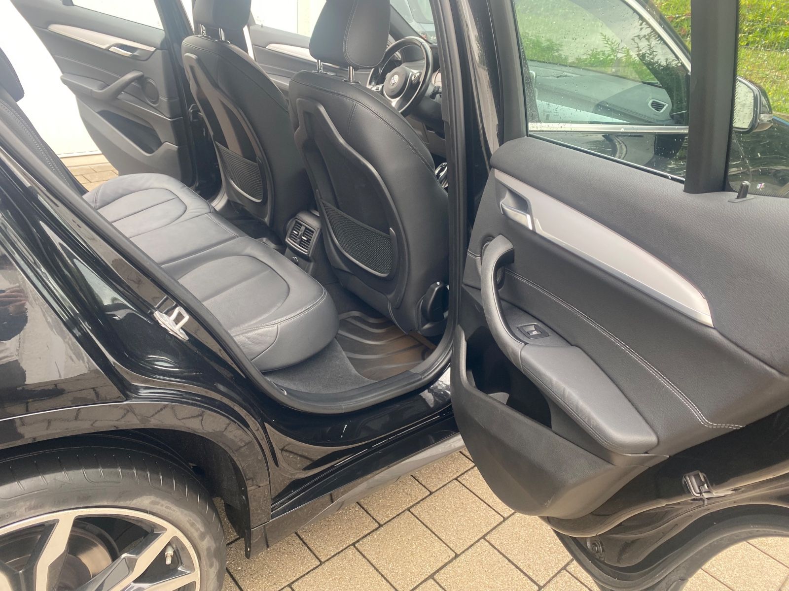 BMW X2 xDrive 20 i M Sport Leder Navi LED 8-fach foto 7