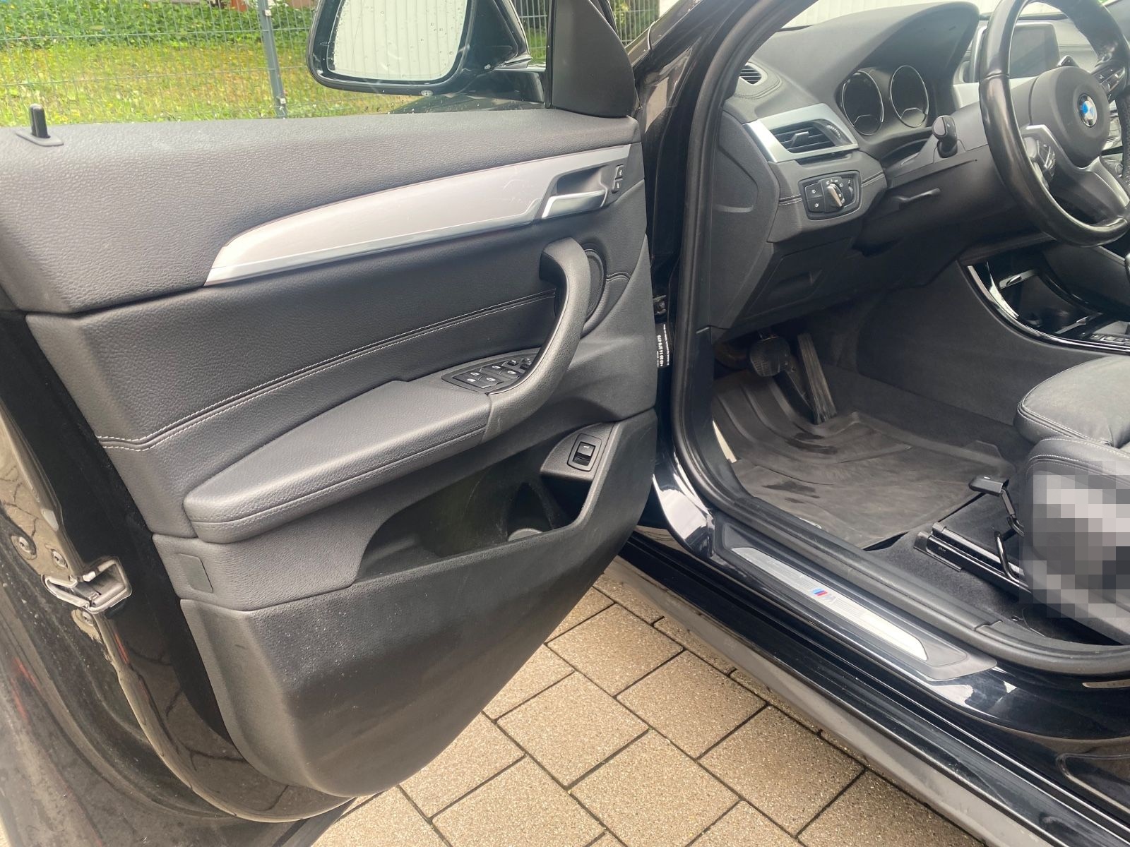 BMW X2 xDrive 20 i M Sport Leder Navi LED 8-fach foto 9