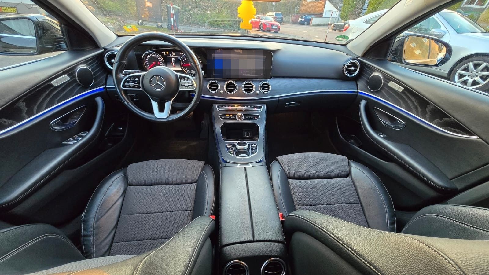 Mercedes-Benz E200d T-Modell - MBUX/KAMERA/8-fach/ HU neu foto 8