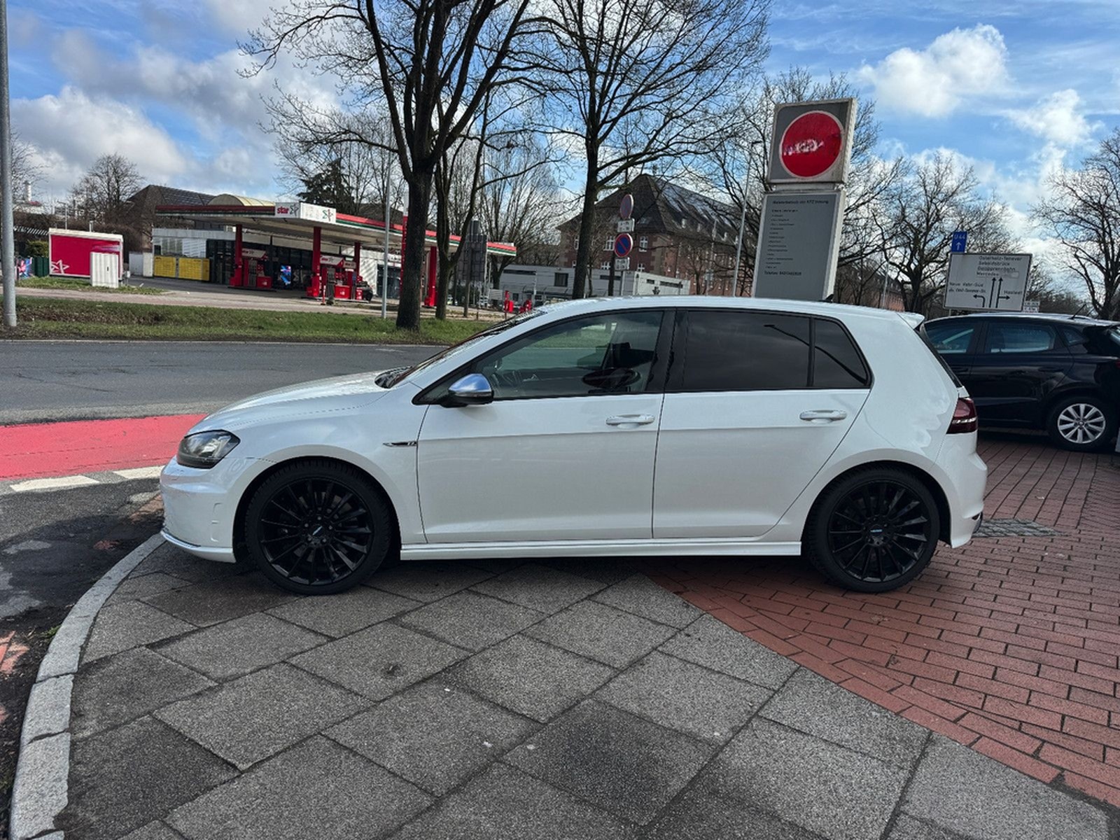 Volkswagen Golf VII Lim. R BMT 4Motion foto 4