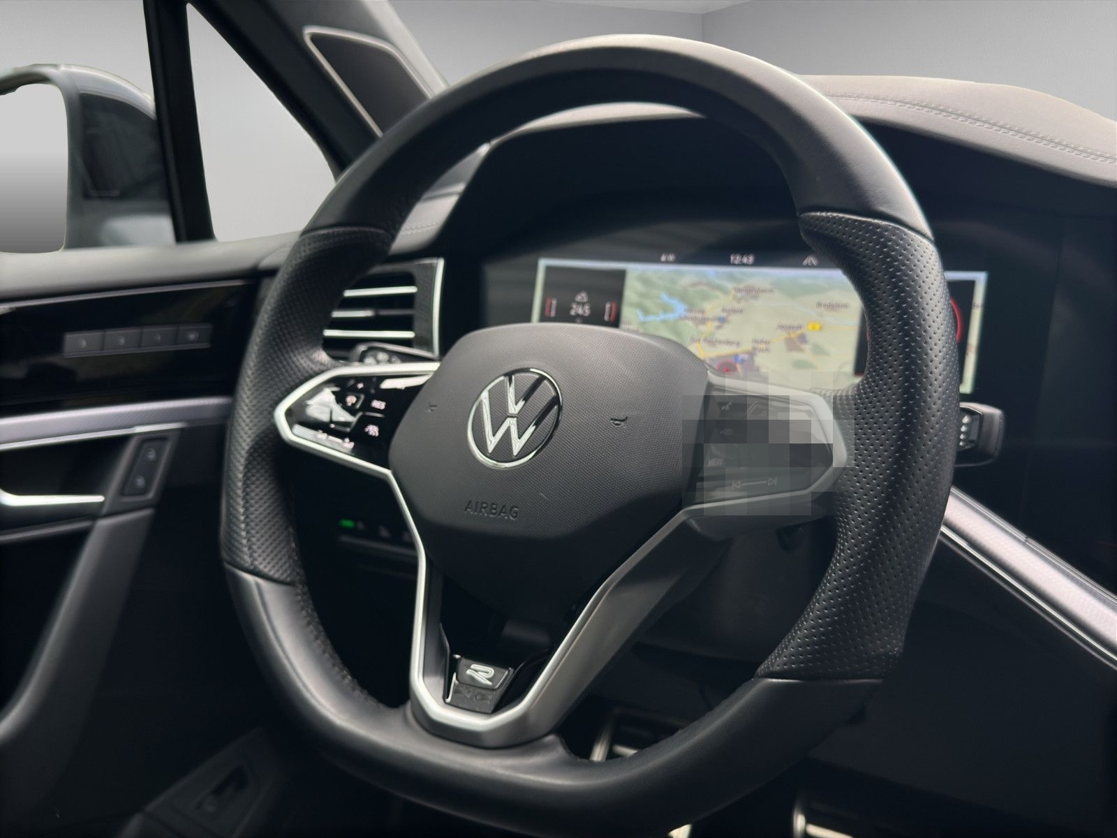Volkswagen Touareg 3.0 TSI R-Line INNOVISION DYNAUDIO foto 19