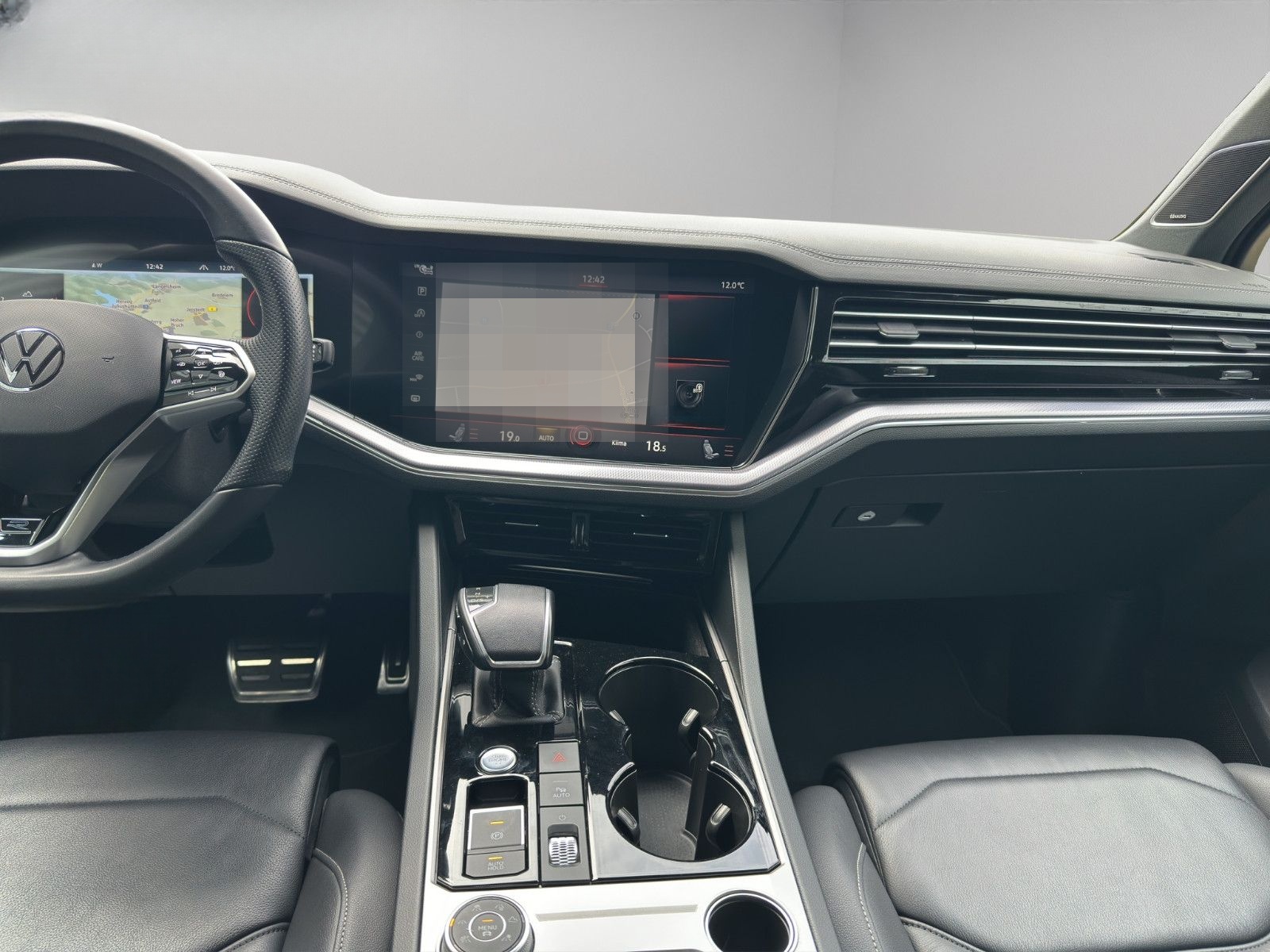 Volkswagen Touareg 3.0 TSI R-Line INNOVISION DYNAUDIO foto 20