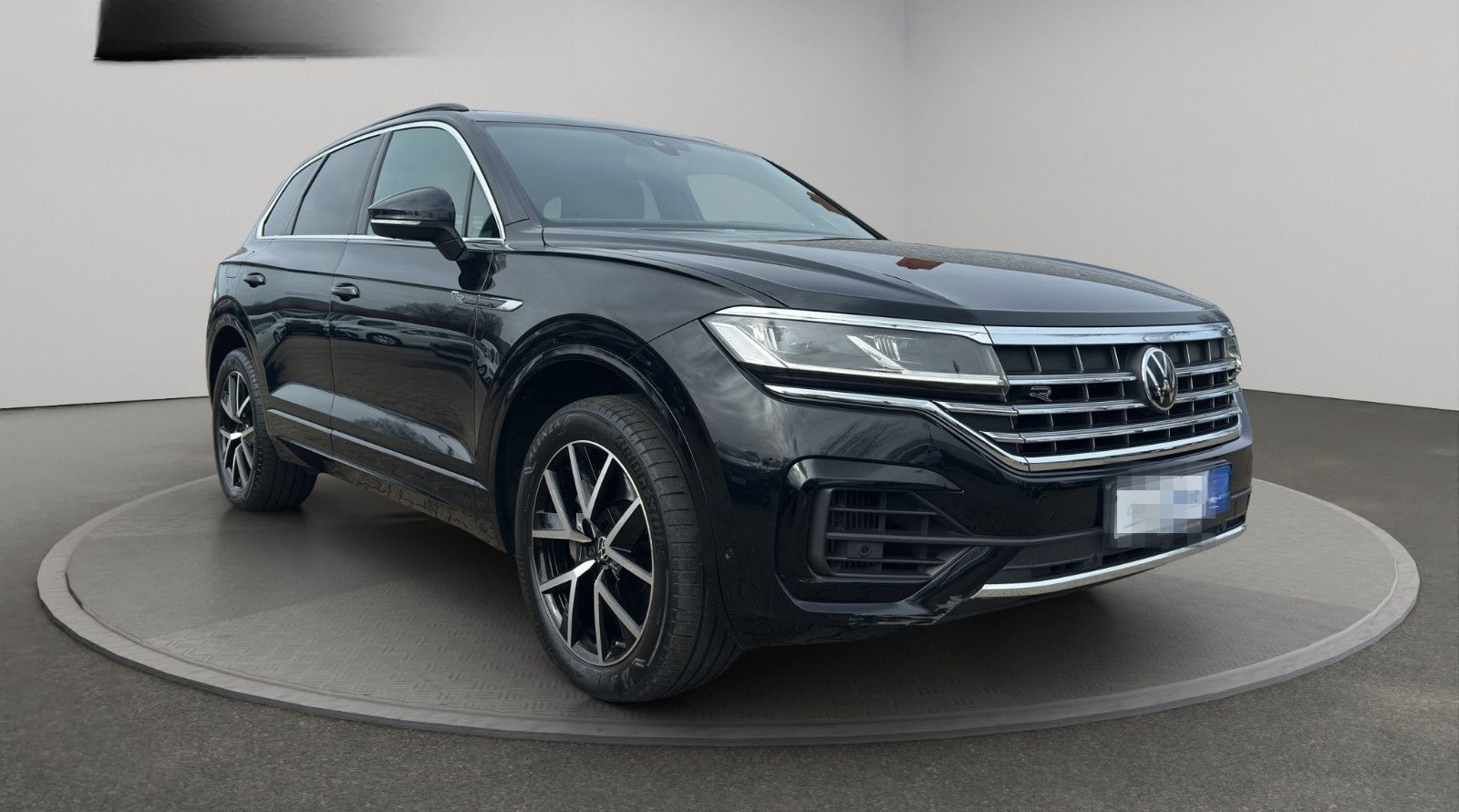 Volkswagen Touareg 3.0 TSI R-Line INNOVISION DYNAUDIO foto 3