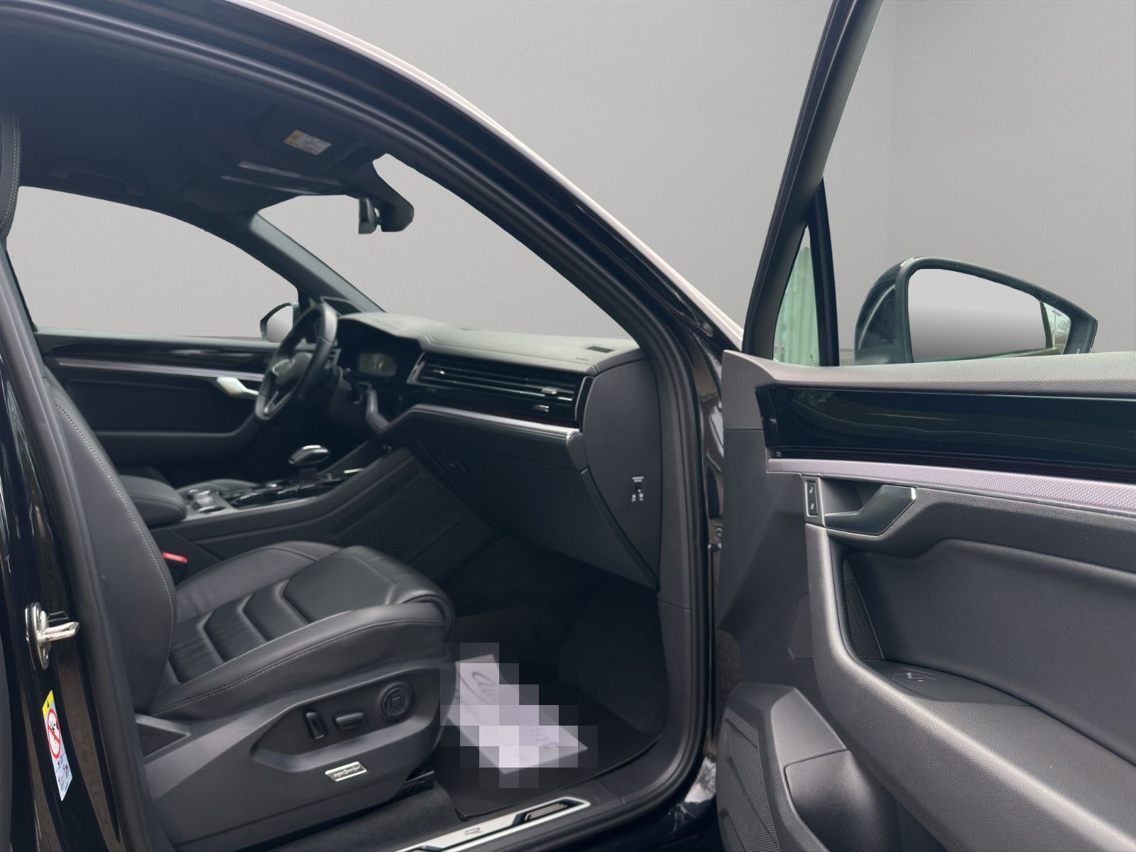 Volkswagen Touareg 3.0 TSI R-Line INNOVISION DYNAUDIO foto 25