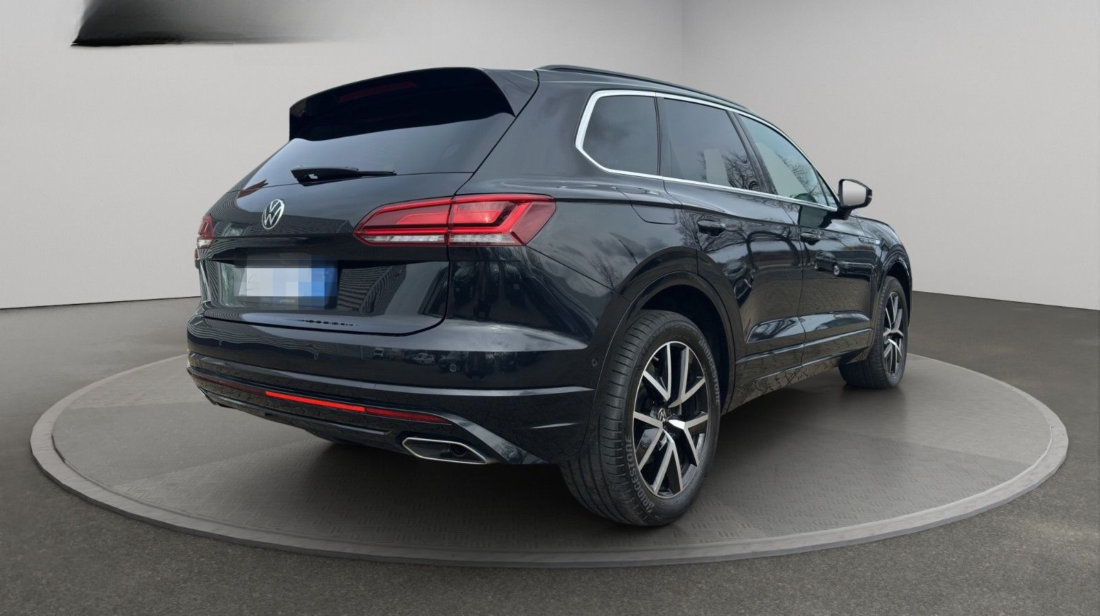 Volkswagen Touareg 3.0 TSI R-Line INNOVISION DYNAUDIO foto 5
