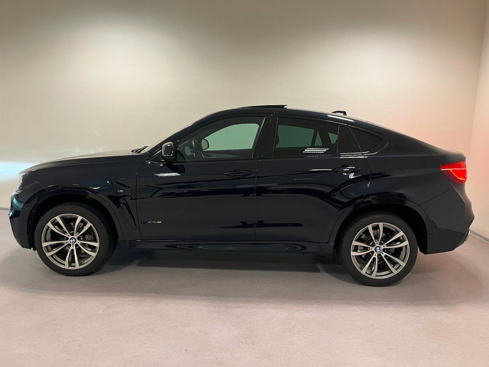 BMW X6 xDrive 30 d* M Sport Paket*HeadUP/Kamera/LED foto 16