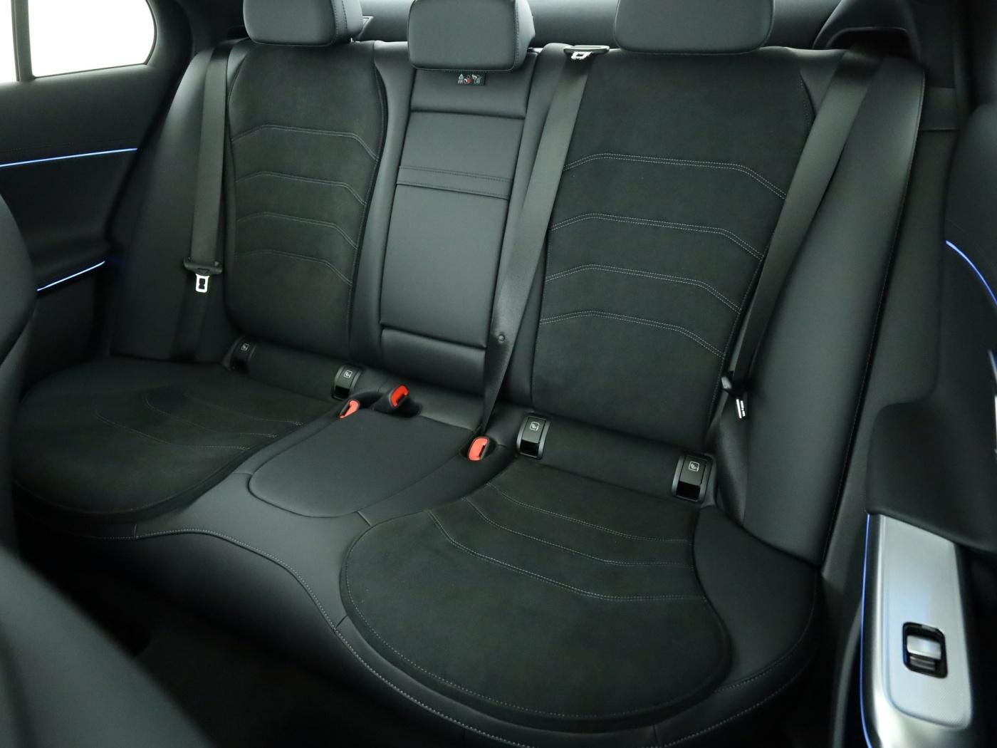 Mercedes-Benz E 220 d Limousine *360°*ACC*AHK*AUT*DynLicht* foto 18