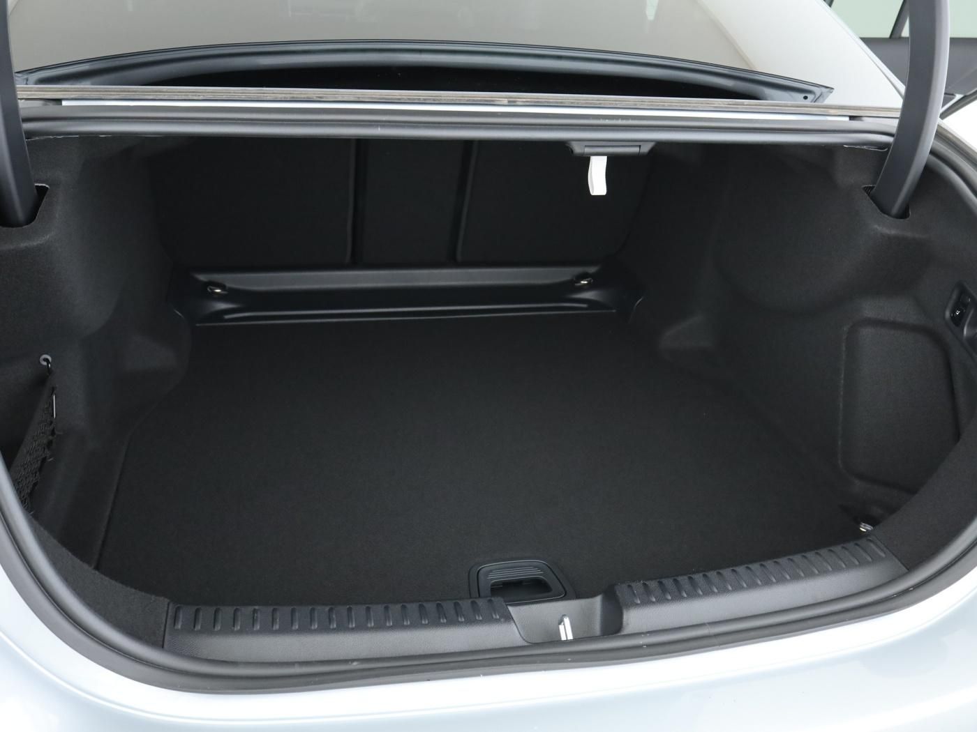 Mercedes-Benz E 220 d Limousine *360°*ACC*AHK*AUT*DynLicht* foto 23