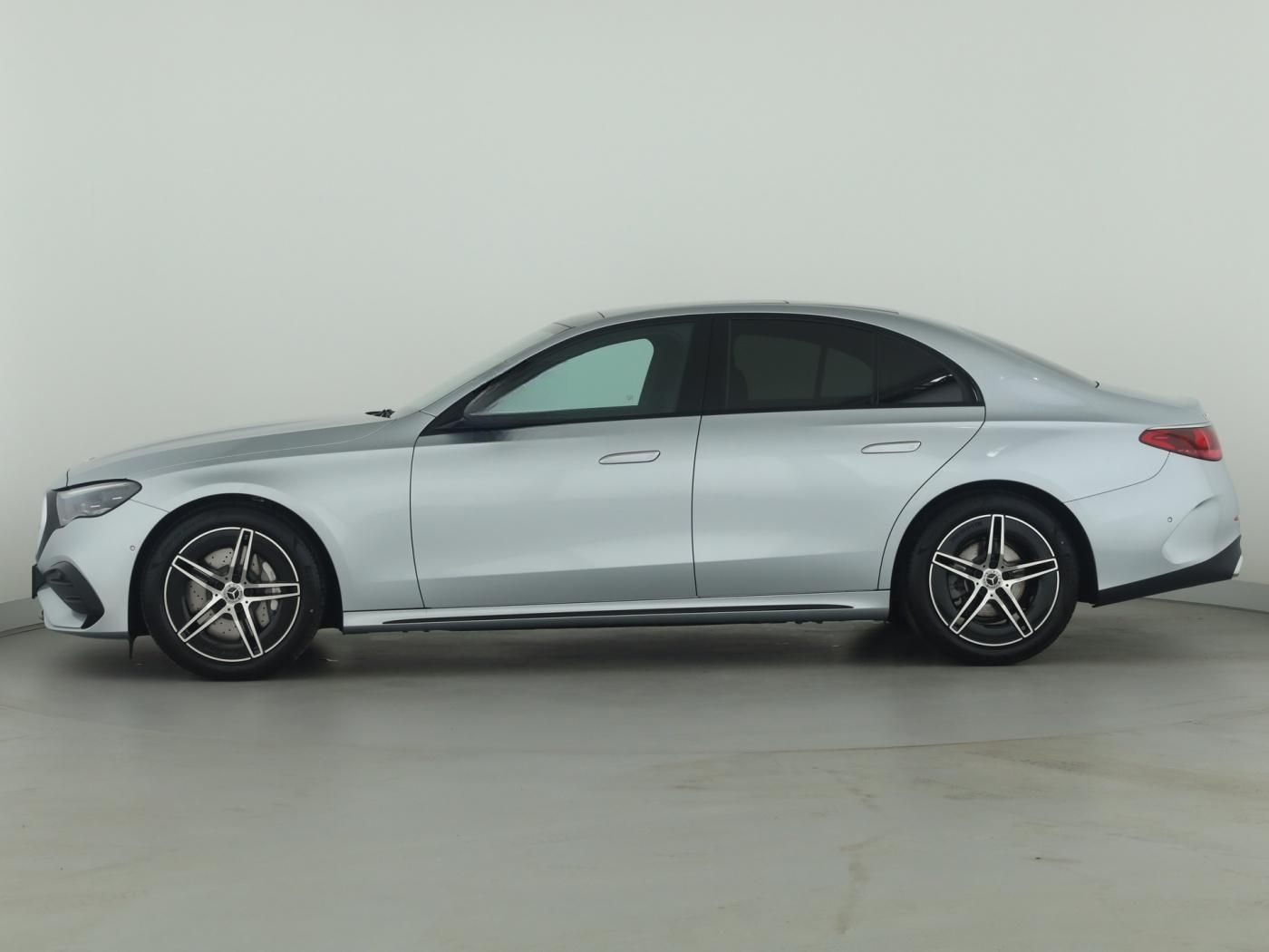 Mercedes-Benz E 220 d Limousine *360°*ACC*AHK*AUT*DynLicht* foto 7