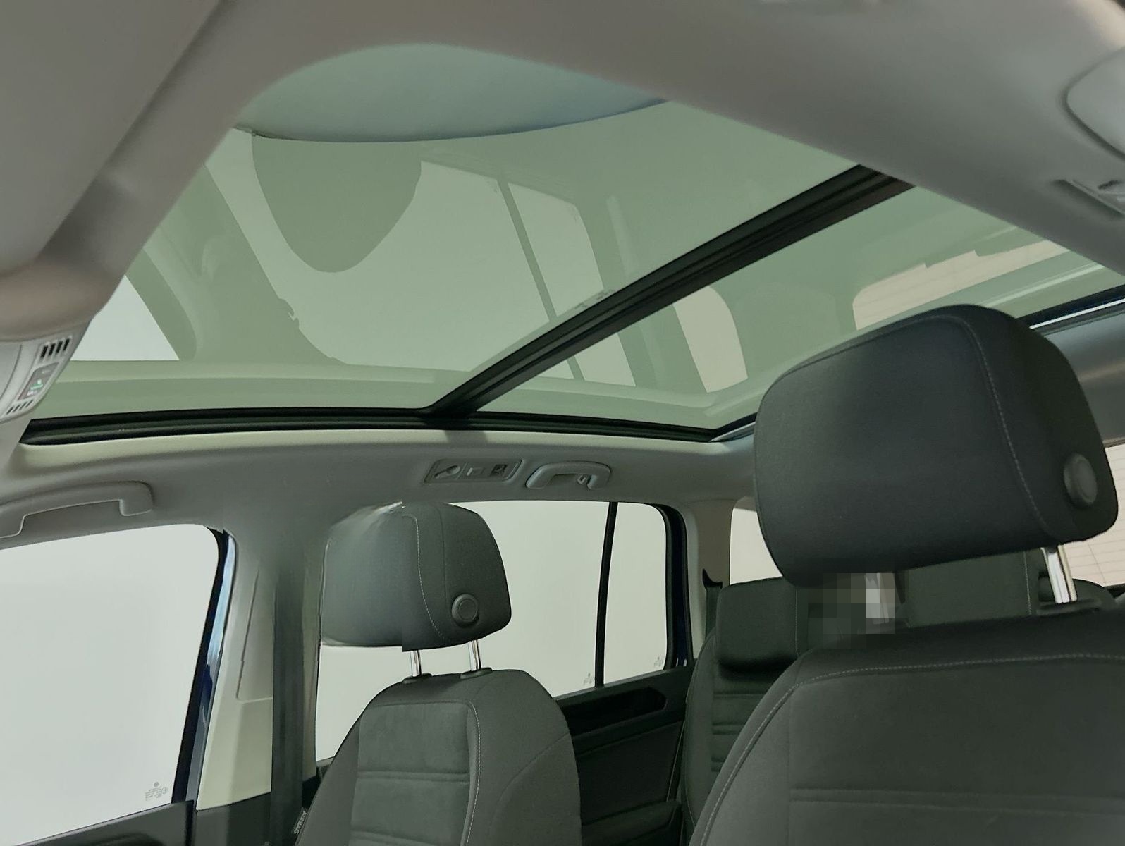 Volkswagen Touran 2.0 TDI DSG Highline foto 14