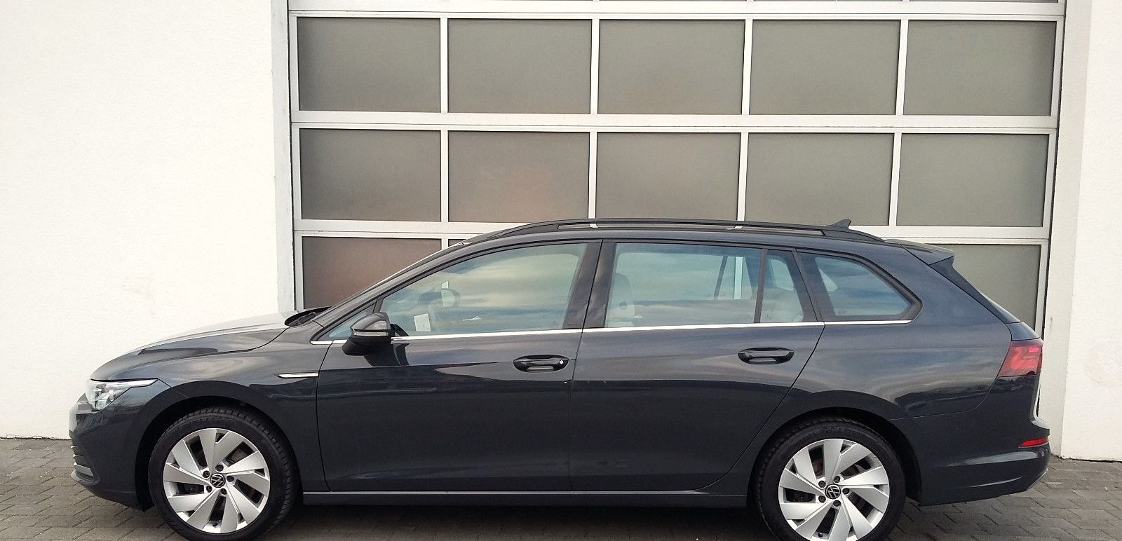Volkswagen Golf 2.0 TDI SCR DSG Style Variant foto 2