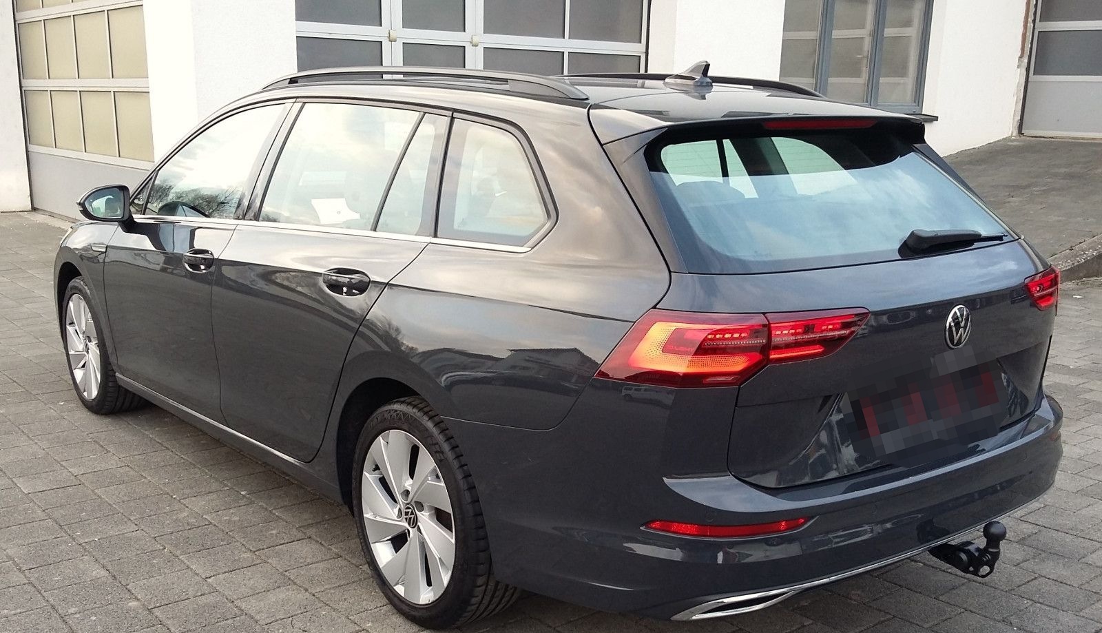 Volkswagen Golf 2.0 TDI SCR DSG Style Variant foto 3