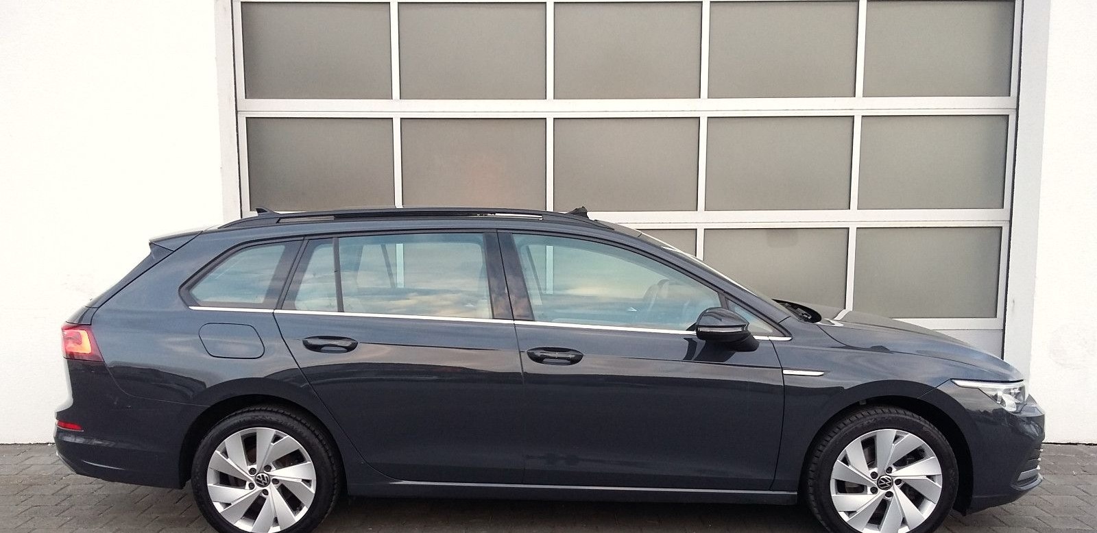 Volkswagen Golf 2.0 TDI SCR DSG Style Variant foto 5