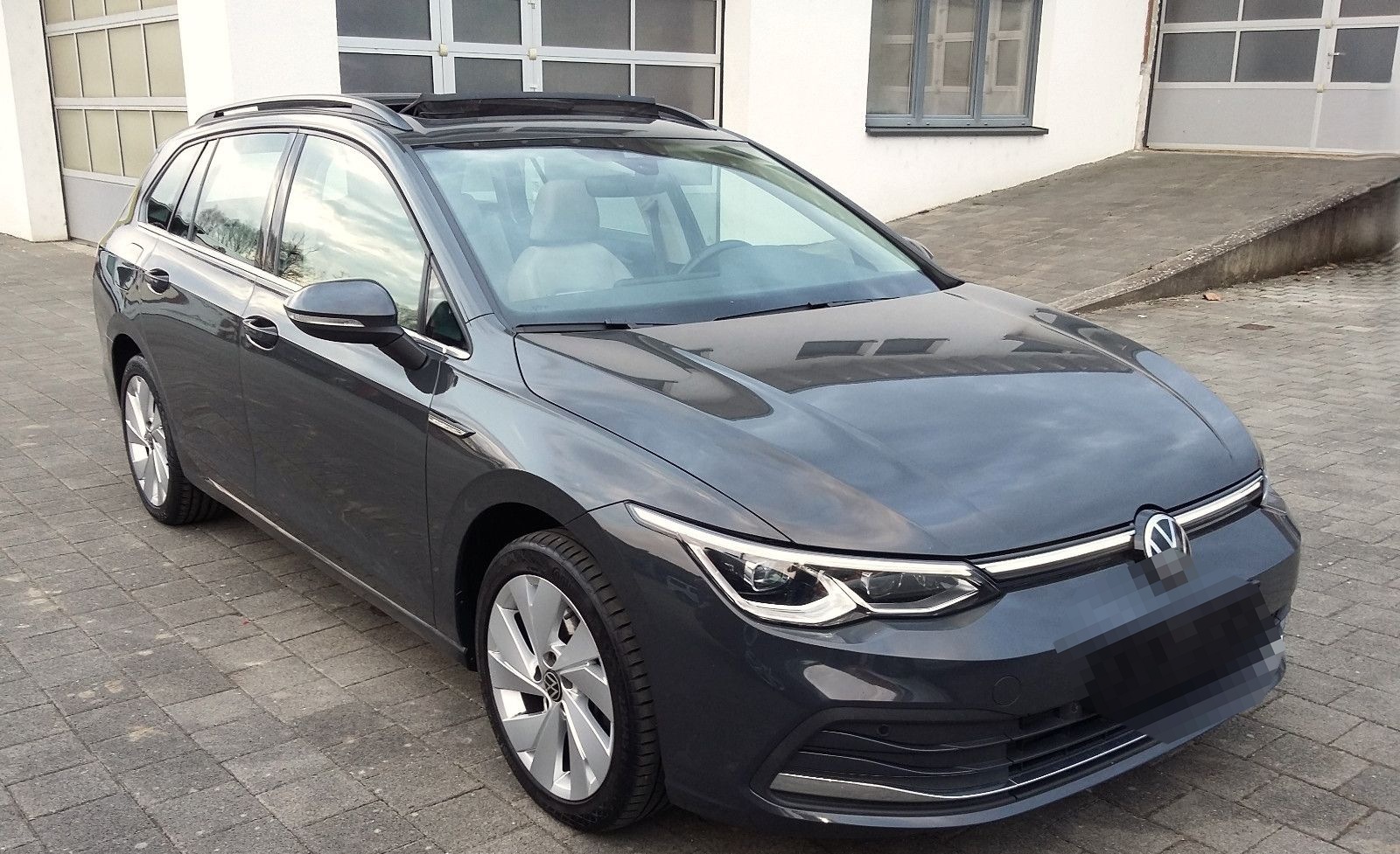 Volkswagen Golf 2.0 TDI SCR DSG Style Variant foto 6