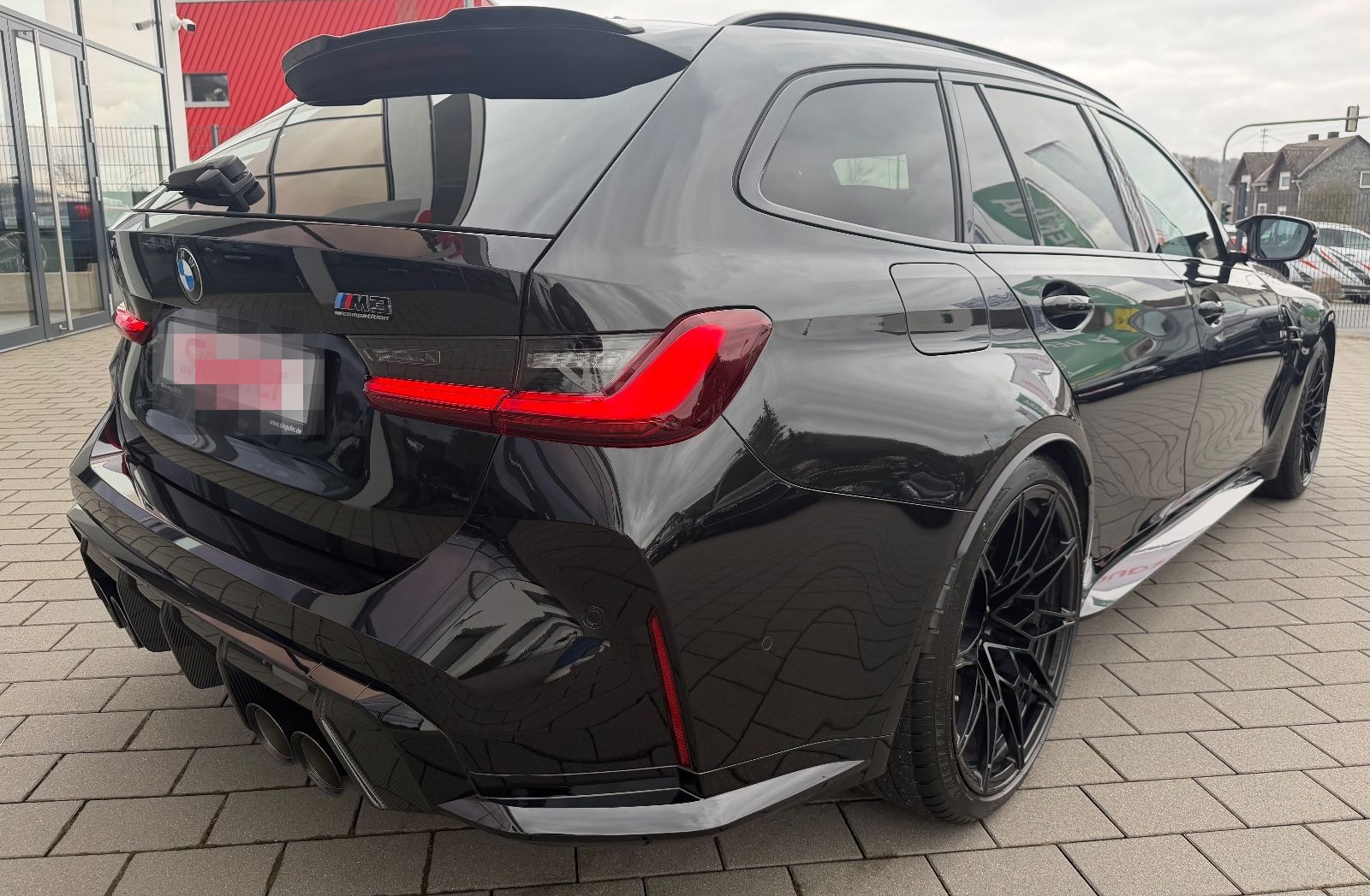BMW M3 Touring Competition xDrive Performance Carbon foto 8