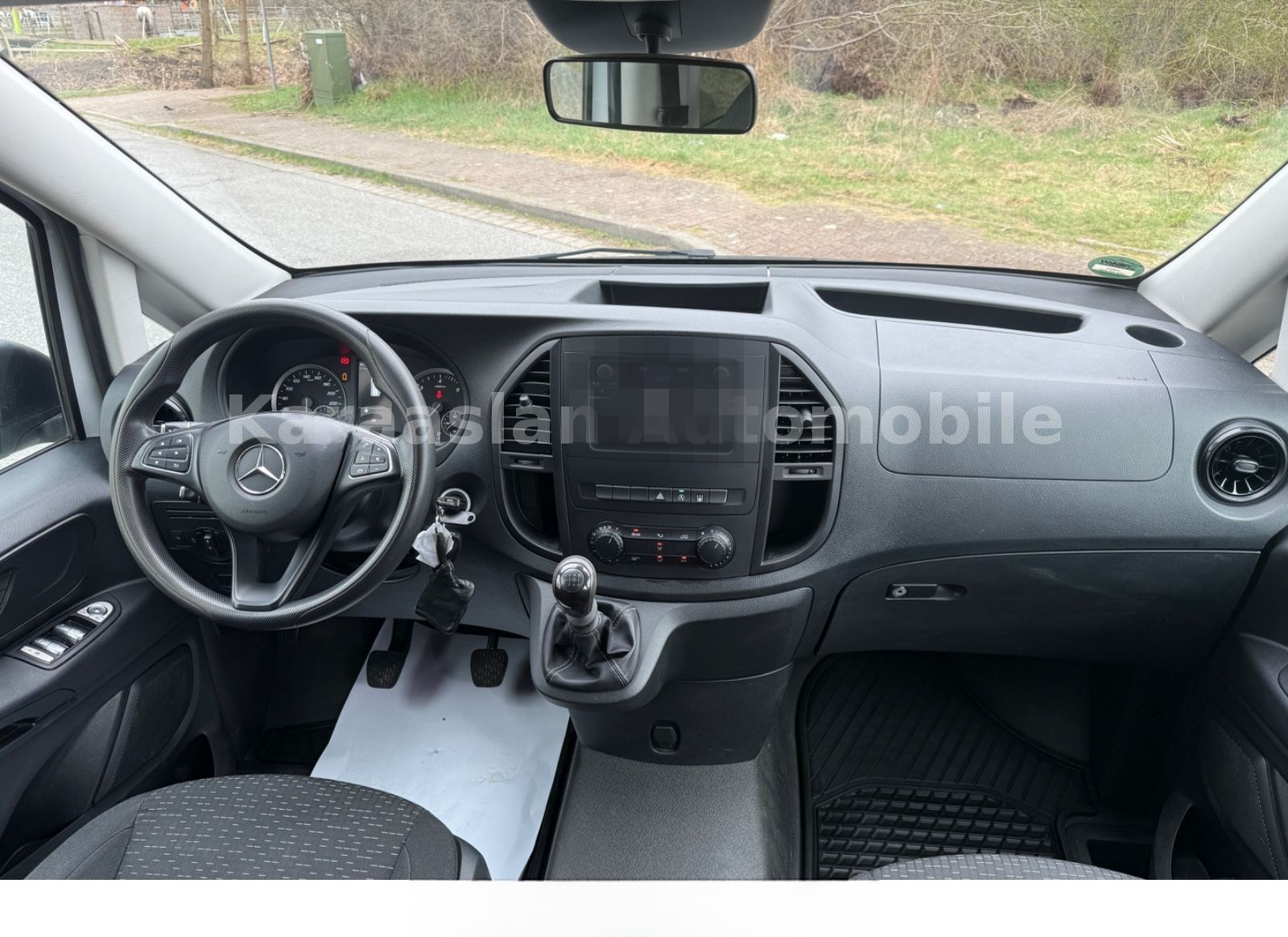 Mercedes-Benz Vito Tourer 110 CDI Base 8-Sitzer foto 14