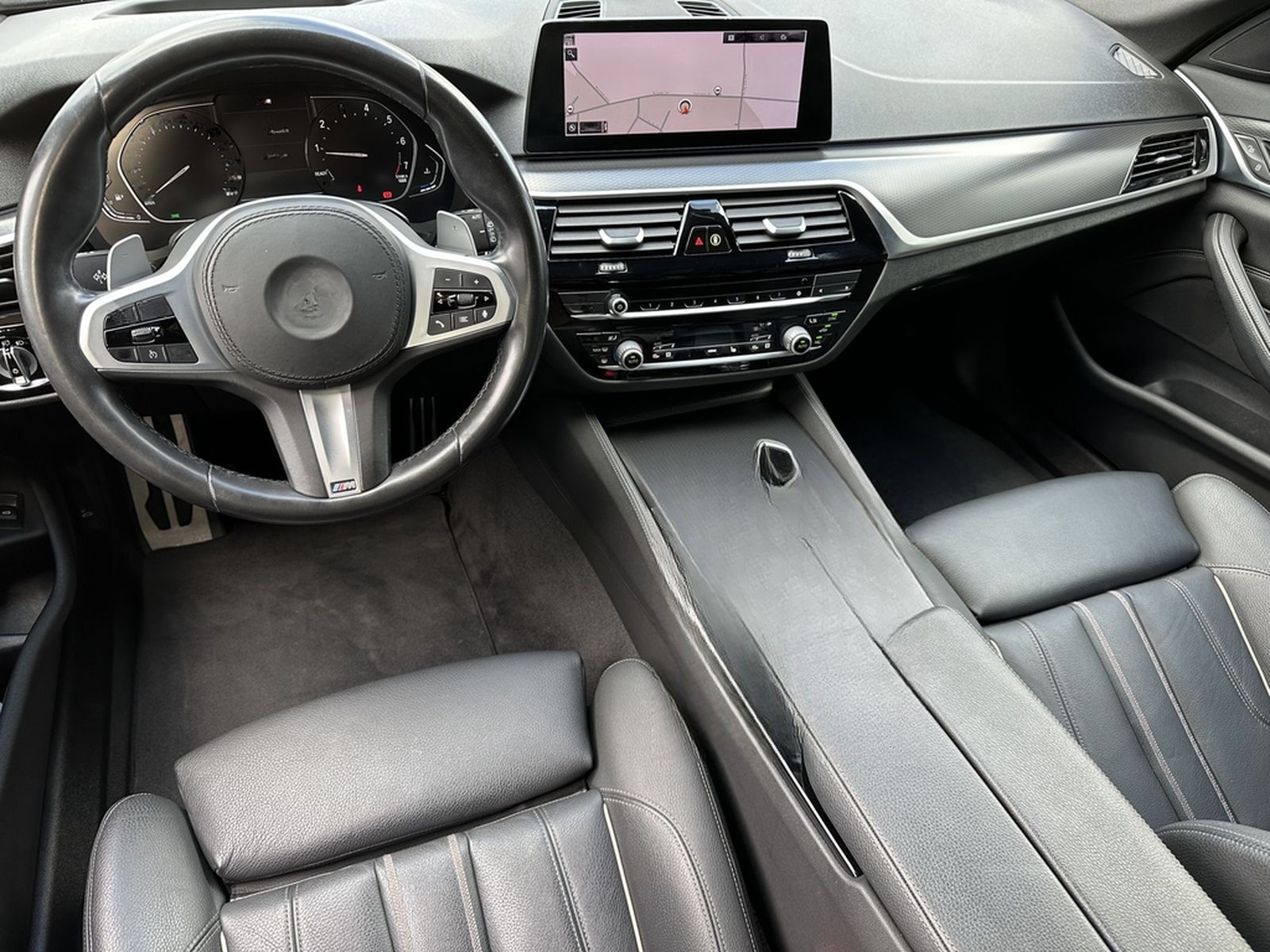 BMW 540i Touring xDrive M-Sport NAV+LED+HEAD-UP+KAM foto 11