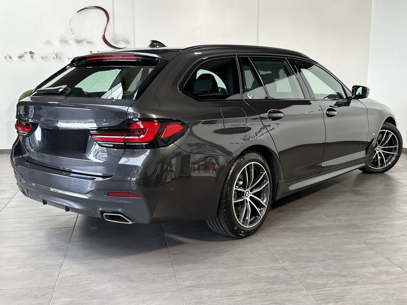 BMW 540i Touring xDrive M-Sport NAV+LED+HEAD-UP+KAM foto 4