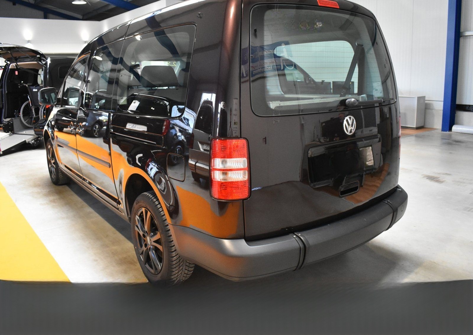 Volkswagen Caddy Maxi Roncalli 1.2 TSI rollstuhlgerecht foto 3
