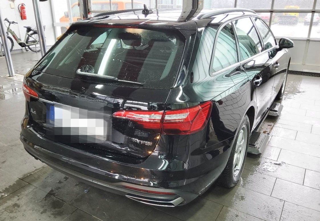 Audi A4 Avant 35 TFSI S tronic Leder Navi AHK Standhe foto 3