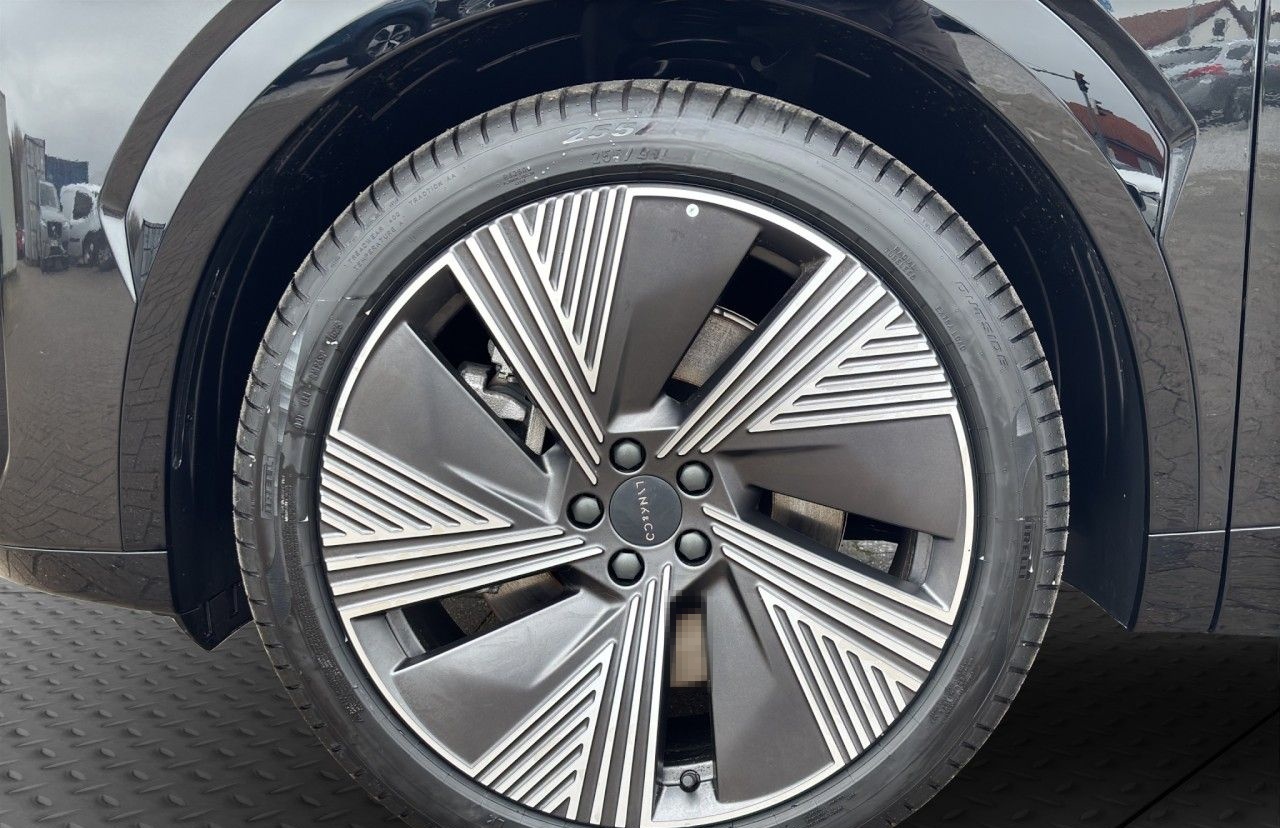 Lynk&Co 08 More Plug-In Hybrid / Pano / Matrix / 360Grad foto 18