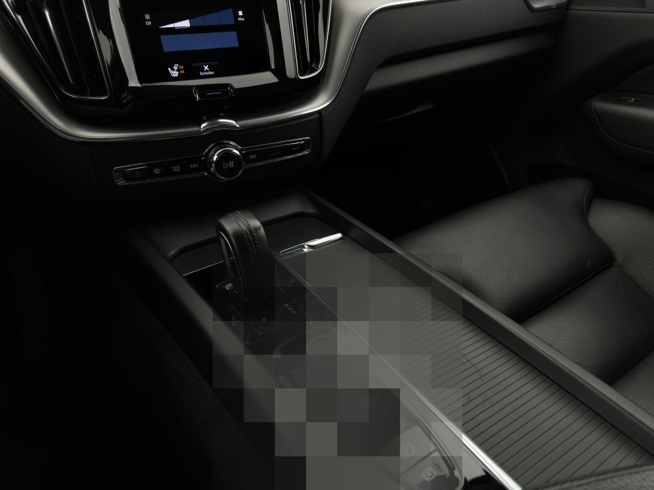 Volvo XC60 B4 Momentum Pro/Leder/Navi/LED/AHK/Kam/BLIS foto 25