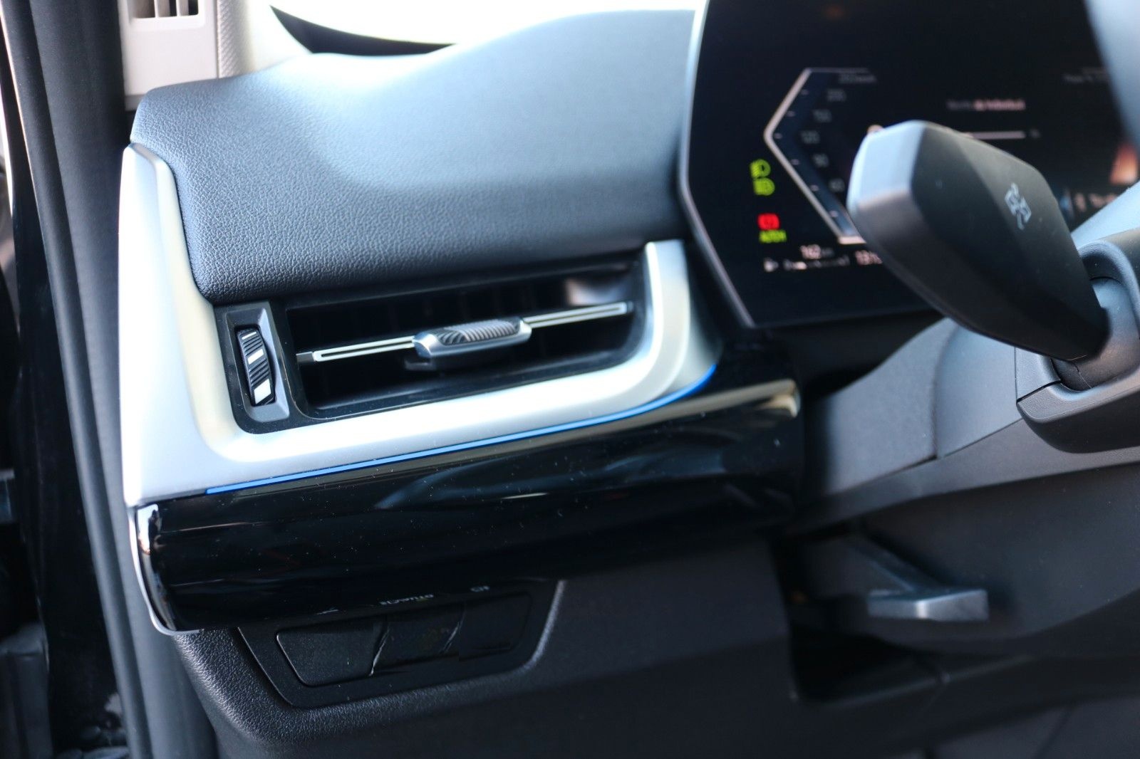 BMW X1 sDrive18d*Neues Modell*Premium Plus*LED* foto 7
