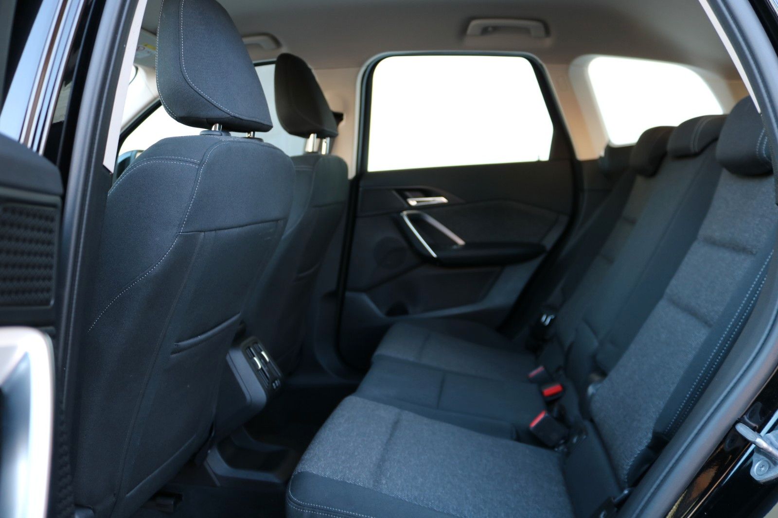 BMW X1 sDrive18d*Neues Modell*Premium Plus*LED* foto 9