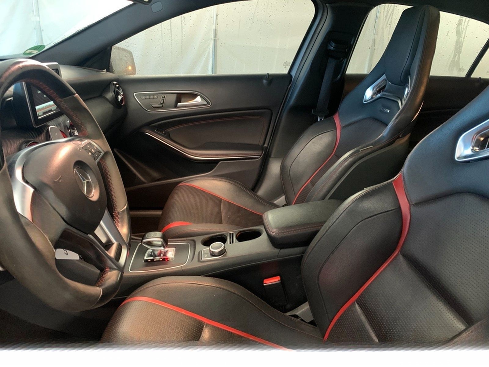 Mercedes-Benz A 45 AMG 4M Performance-Si 19"Pano Distr+ Memory foto 11
