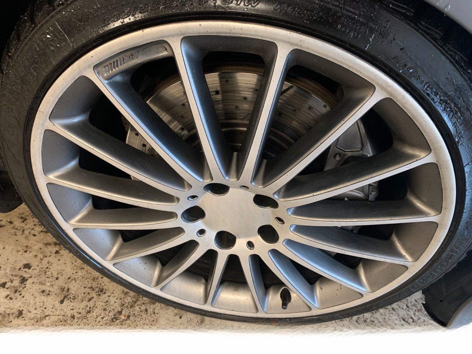 Mercedes-Benz A 45 AMG 4M Performance-Si 19"Pano Distr+ Memory foto 3