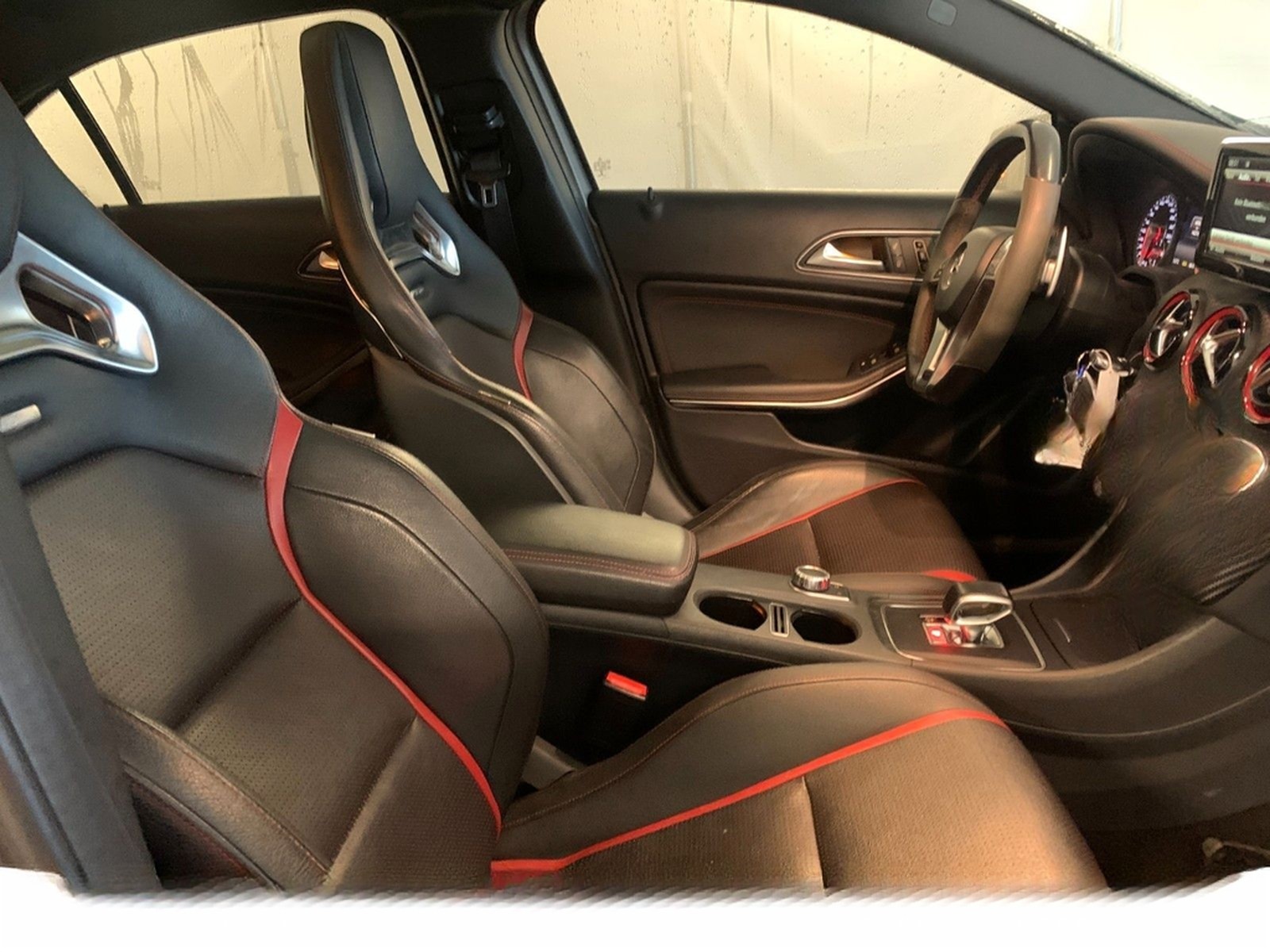 Mercedes-Benz A 45 AMG 4M Performance-Si 19"Pano Distr+ Memory foto 4