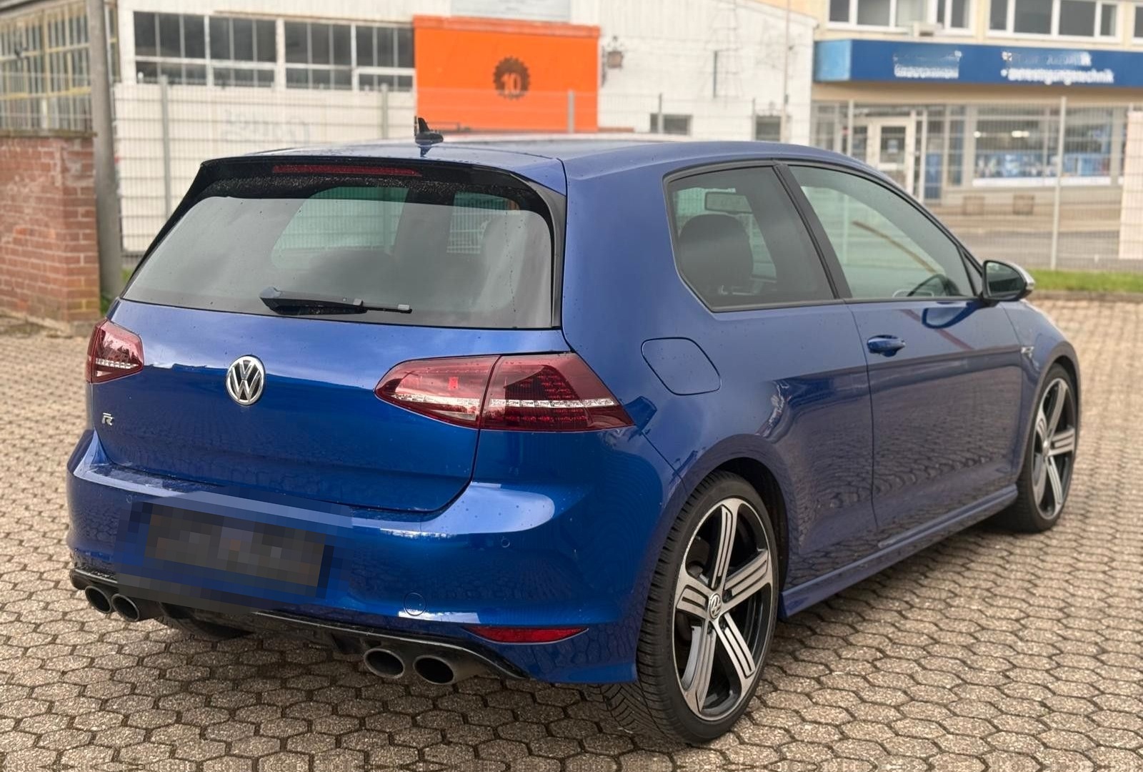 Volkswagen Golf VII R-LINE LED 4MOTION NAVI XENON foto 2