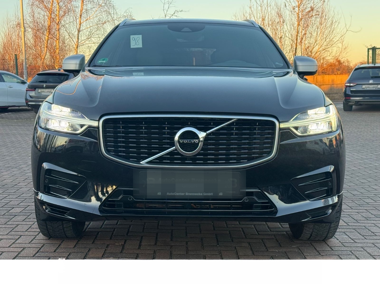 Volvo XC 60 R Design AWD*LED*8-fach bereift* foto 2