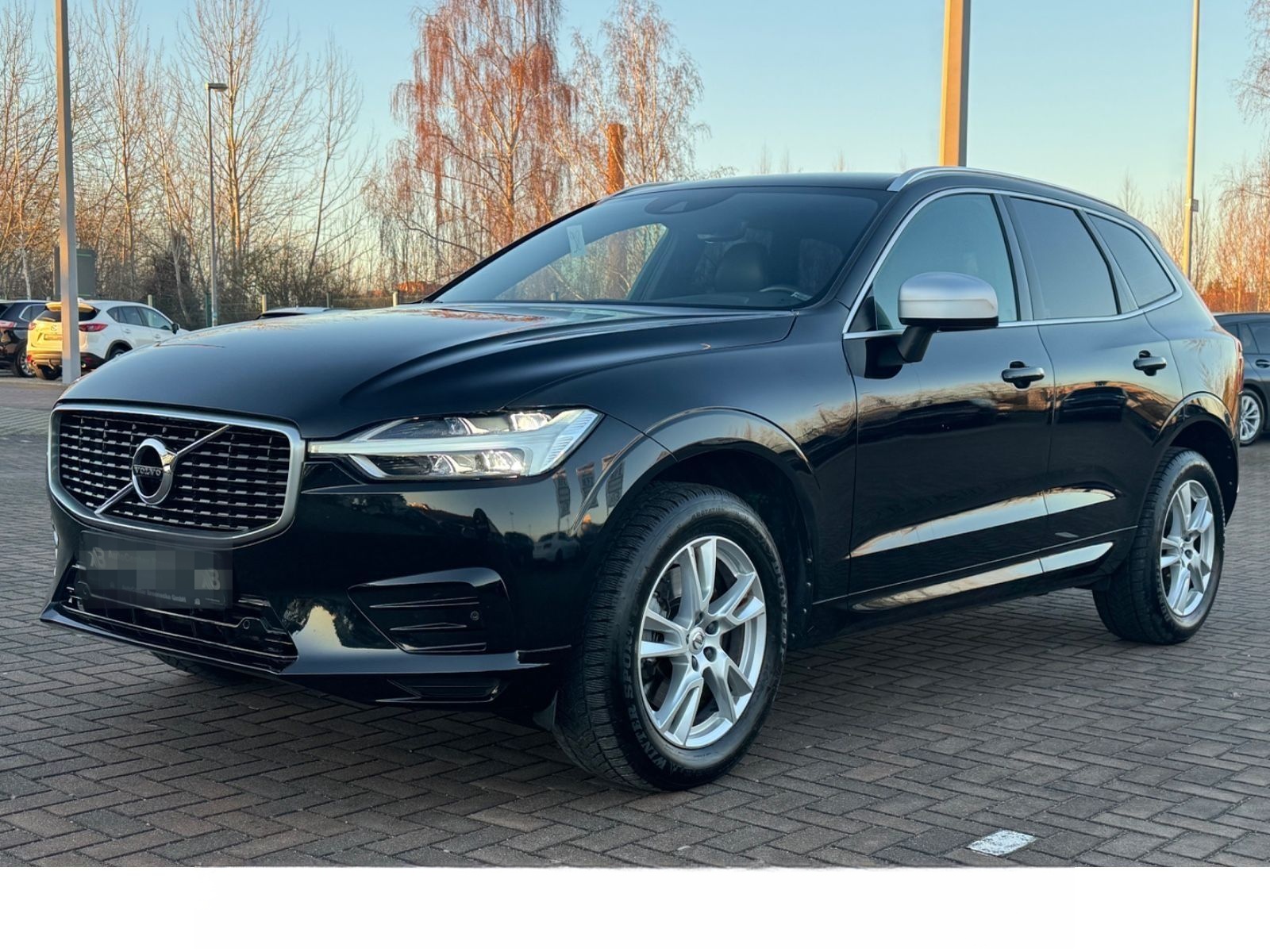 Volvo XC 60 R Design AWD*LED*8-fach bereift* foto 3